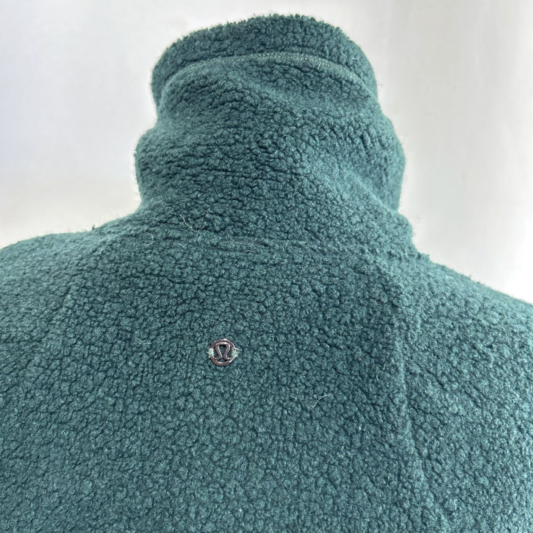Lululemon Lululemon So Sherpa Crop Bomber Jacket Women Size 4 Green Full Zip Wool Blend, Cropped, Pockets, High Neck, Athleisure, 100% Polyester Lining Size S / US 4 / IT 40 - 5 Thumbnail