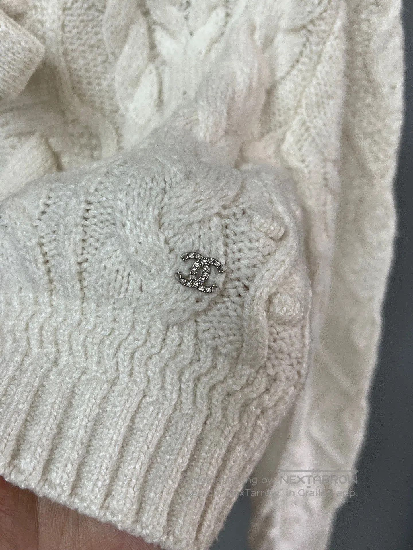 Chanel Chanel Off-White Bow Cardigan. Size XS / US 0-2 / IT 36-38 - 3 Thumbnail