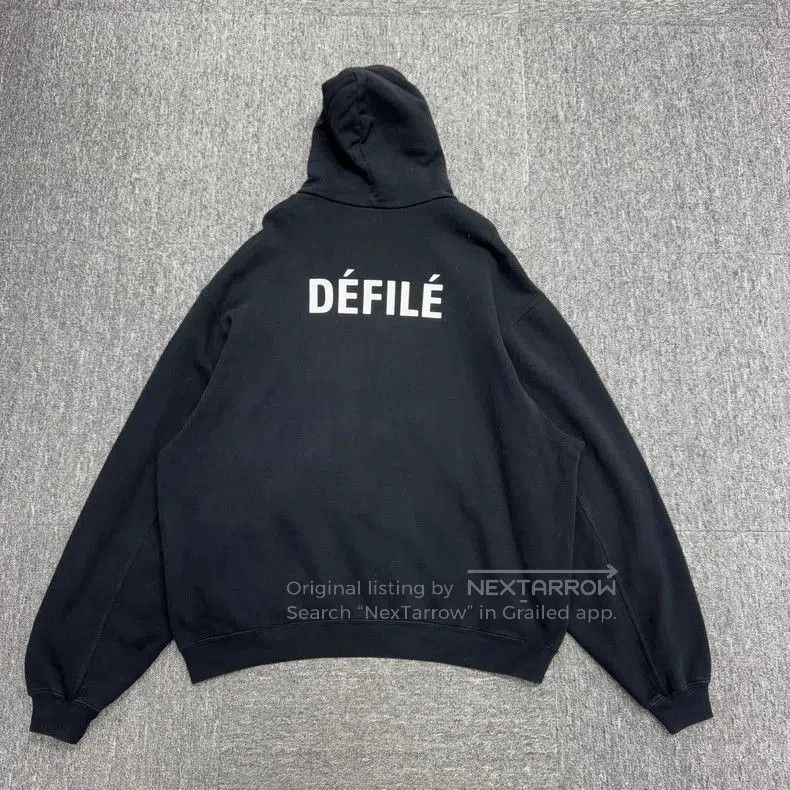 Balenciaga Balenciaga Logo Print Hoodie Sweatshirt. Size US S / EU 44-46 / 1 - 5 Thumbnail