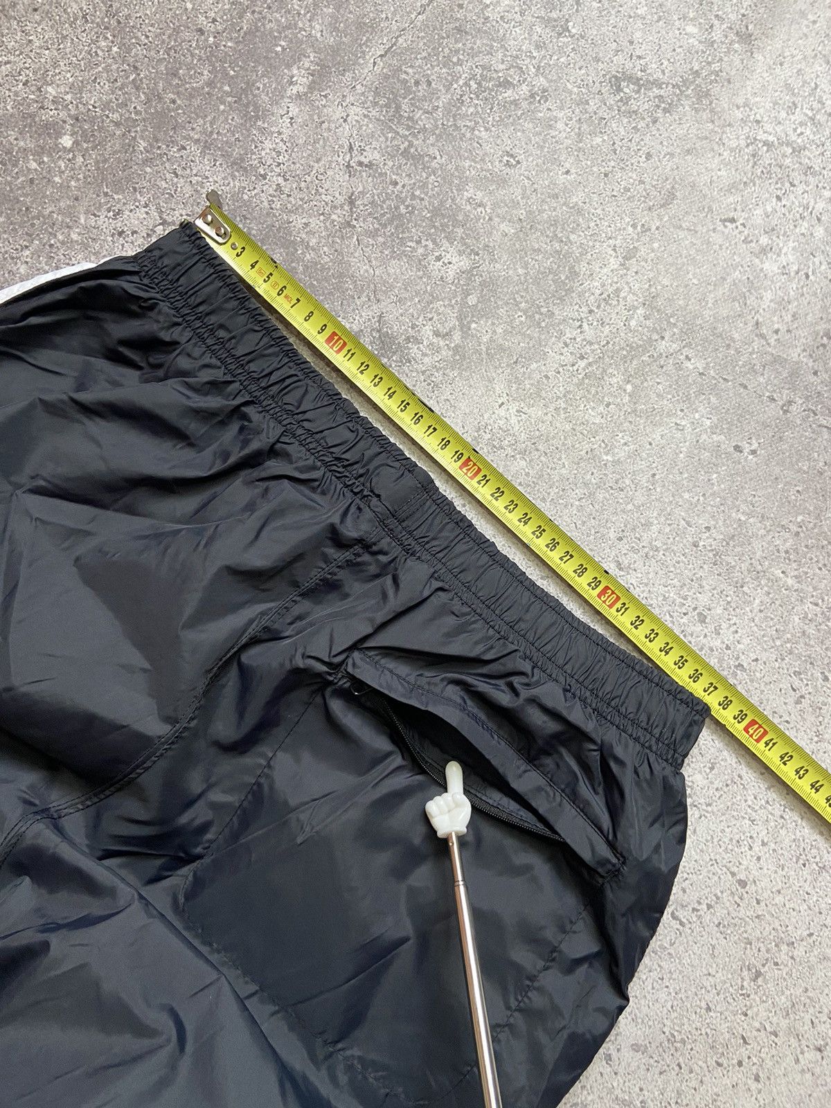 Nike Nike Vintage Pants Nylon Baggy Wide Japan Sweatpants Striped Size US 34 / EU 50 - 6 Thumbnail