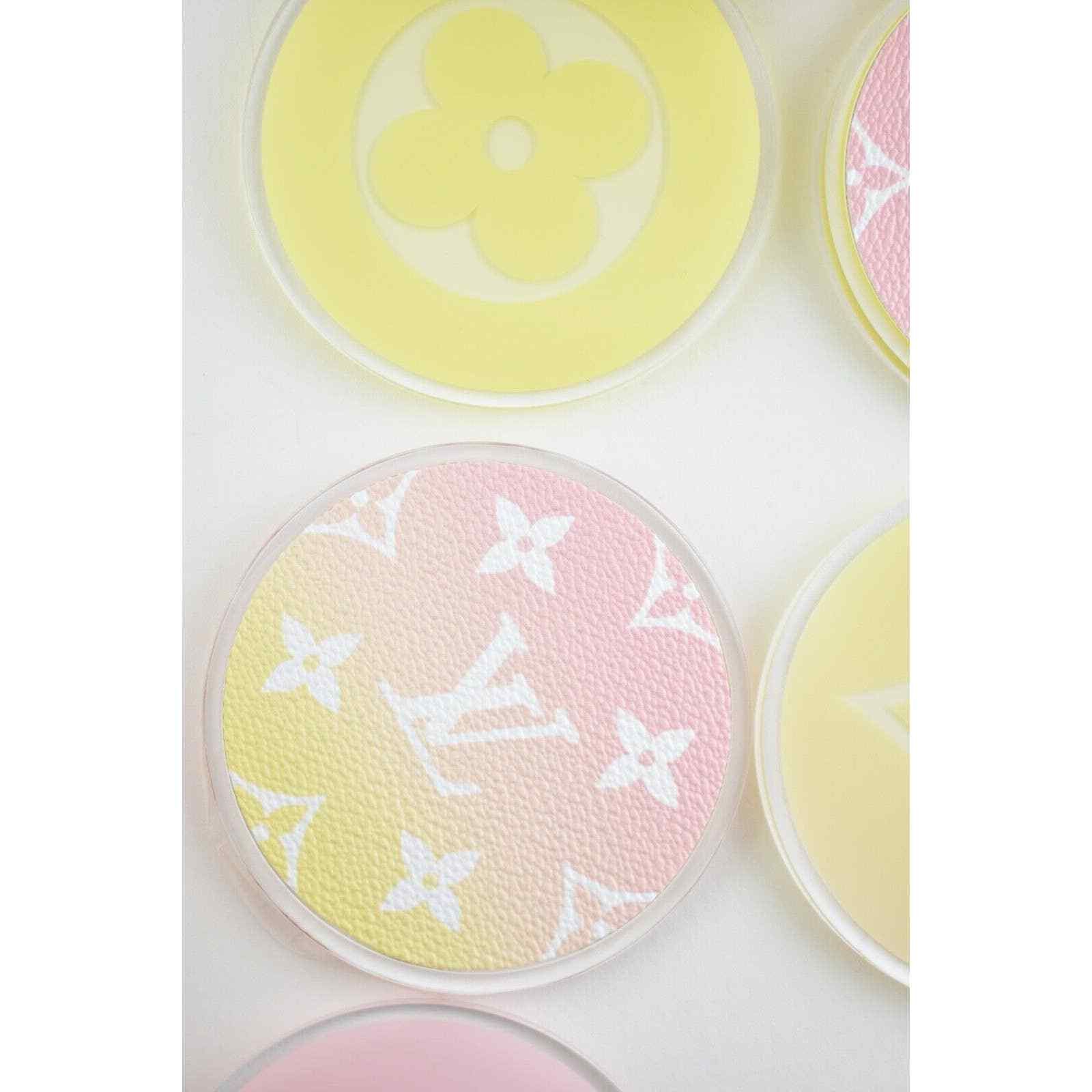Louis Vuitton Louis Vuitton Coasters Logo LV Plexiglass Gradient GI0617 Size ONE SIZE - 11 Thumbnail