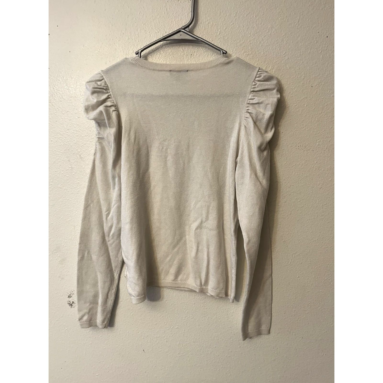Express Express Puff Shoulder Sweater Size Small Ivory Beige Size S / US 4 / IT 40 - 3 Thumbnail
