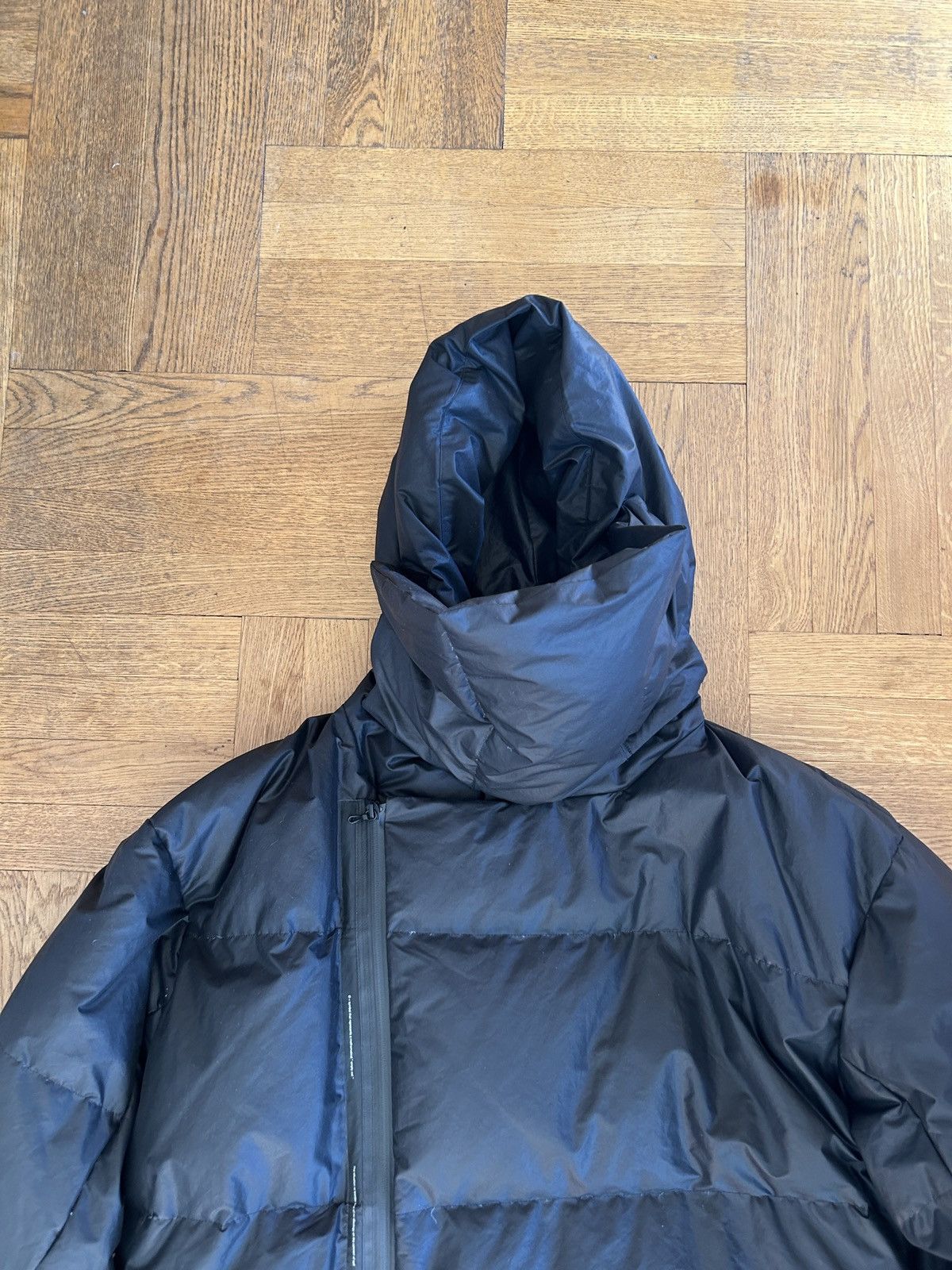 Julius AW18 Mask Asymmetrical Down Coat Size US M / EU 48-50 / 2 - 3 Thumbnail