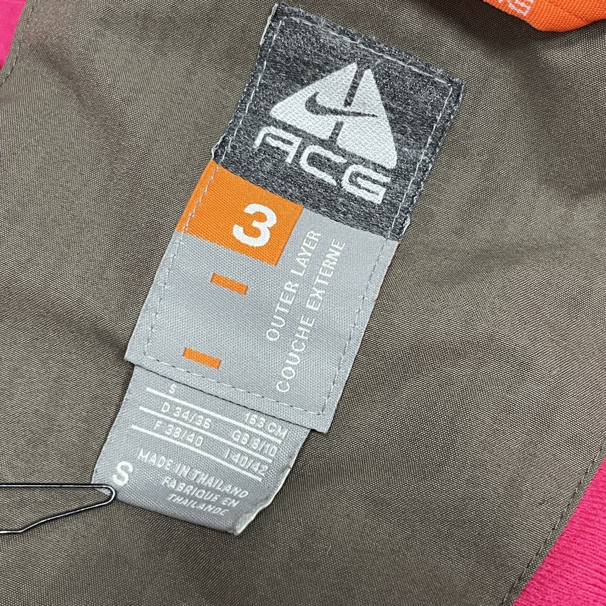 Nike ACG × Vintage Vintage Nike ACG Women Gore-Tex Puffer Snow Ski Jacket S Size S / US 4 / IT 40 - 14 Thumbnail