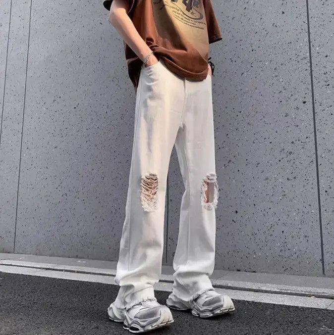Japanese Brand Loose straight leg slightly flared distressed jeans Size US 32 / EU 48 - 2 Thumbnail