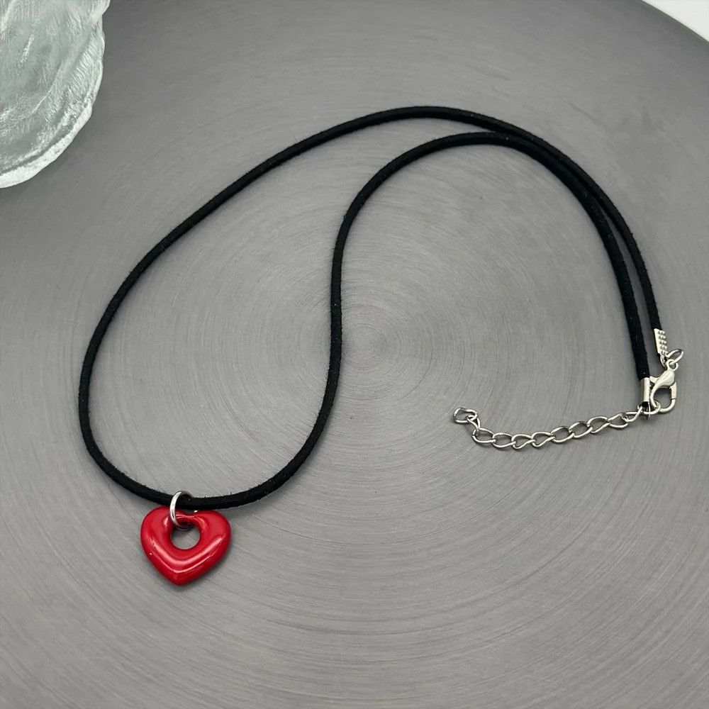 Vintage Red Heart Charm Pendant Necklace Size ONE SIZE - 1 Thumbnail