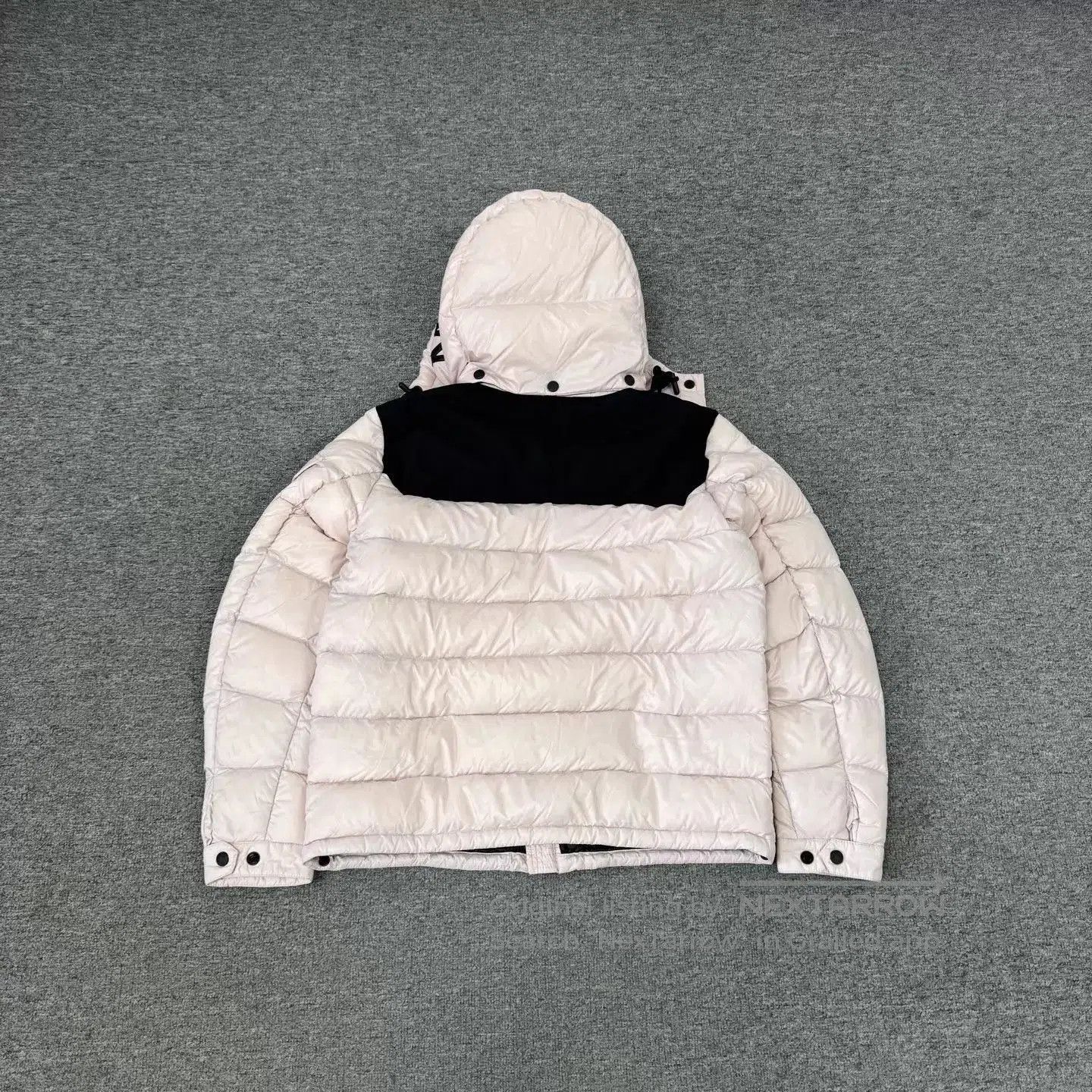 Moncler Pink Hooded Puffer Jacket Size S. Size US S / EU 44-46 / 1 - 2 Thumbnail