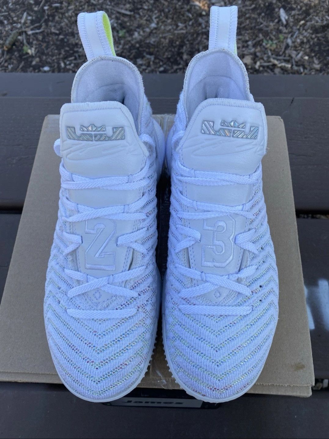 Nike Nike LeBron 16 Buzz Lightyear AO2588102 Size 7.5 Men Size US 7.5 / EU 40-41 - 2 Thumbnail