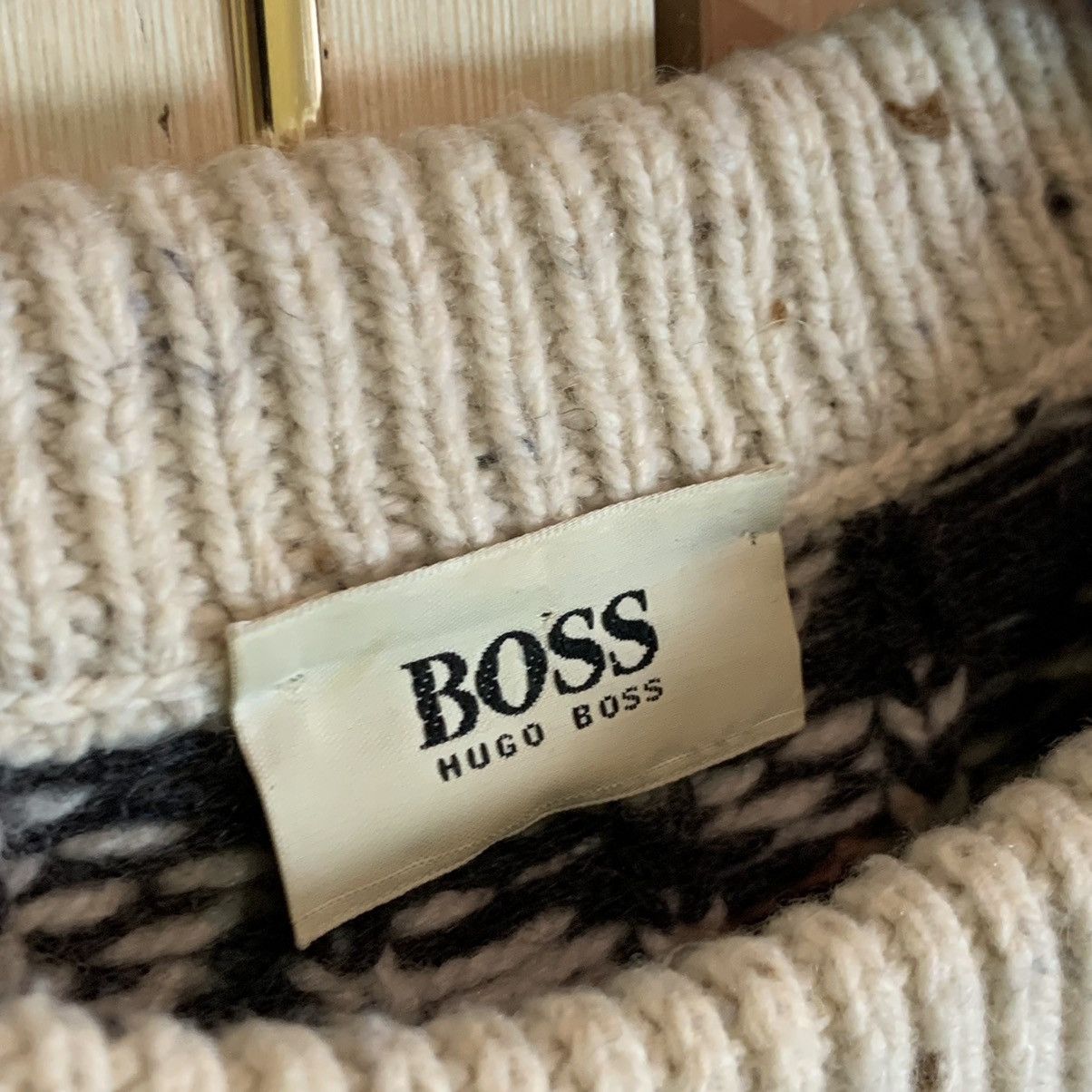 Hugo Boss Vintage Hugo Boss Knitted Lammwolle Sweater Made In Italy Size US L / EU 52-54 / 3 - 6 Thumbnail