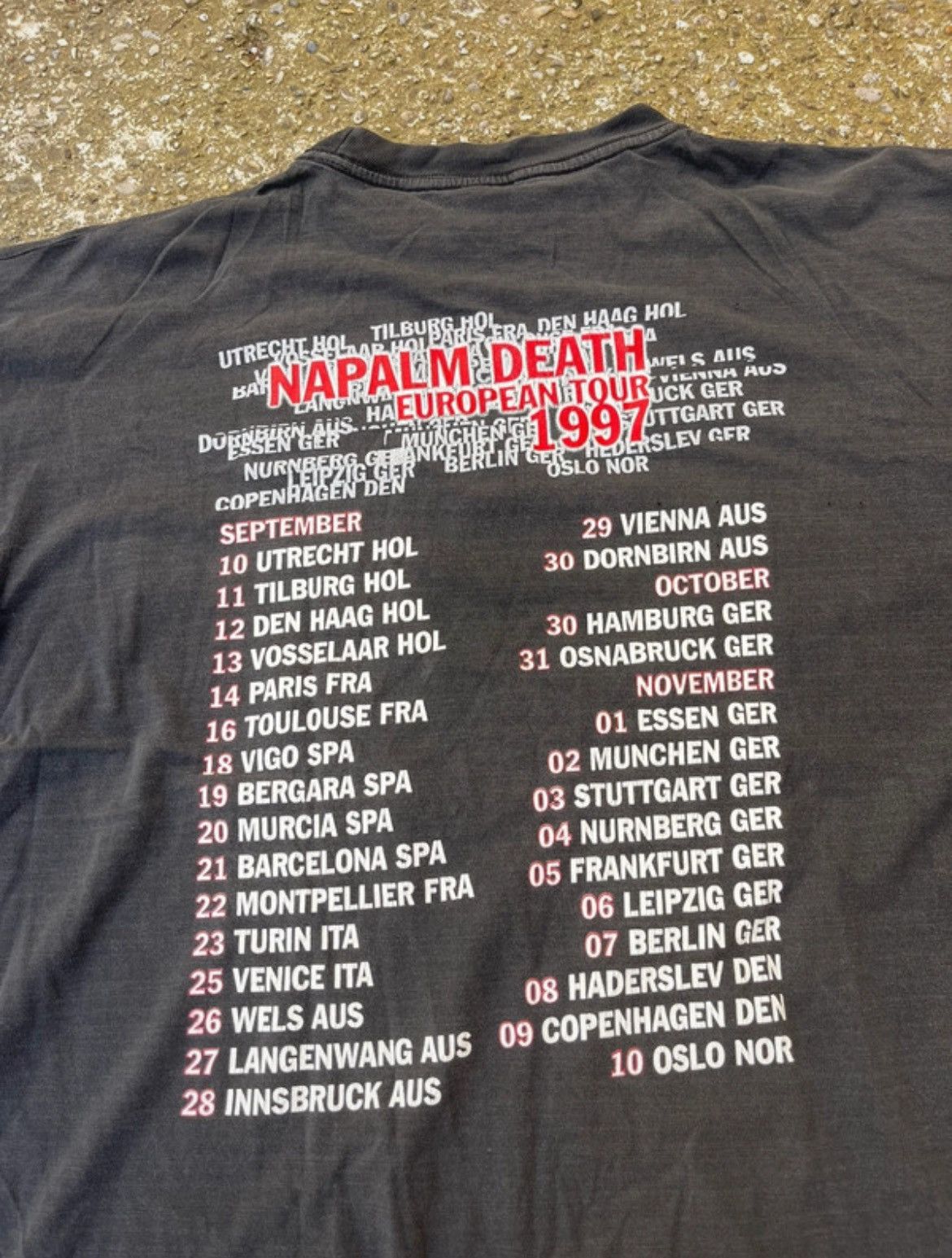 Band Tees × Vintage Rare Vintage 90s Napalm Death Inside Torn Metal Band Tee XL Size US XL / EU 56 / 4 - 7 Thumbnail