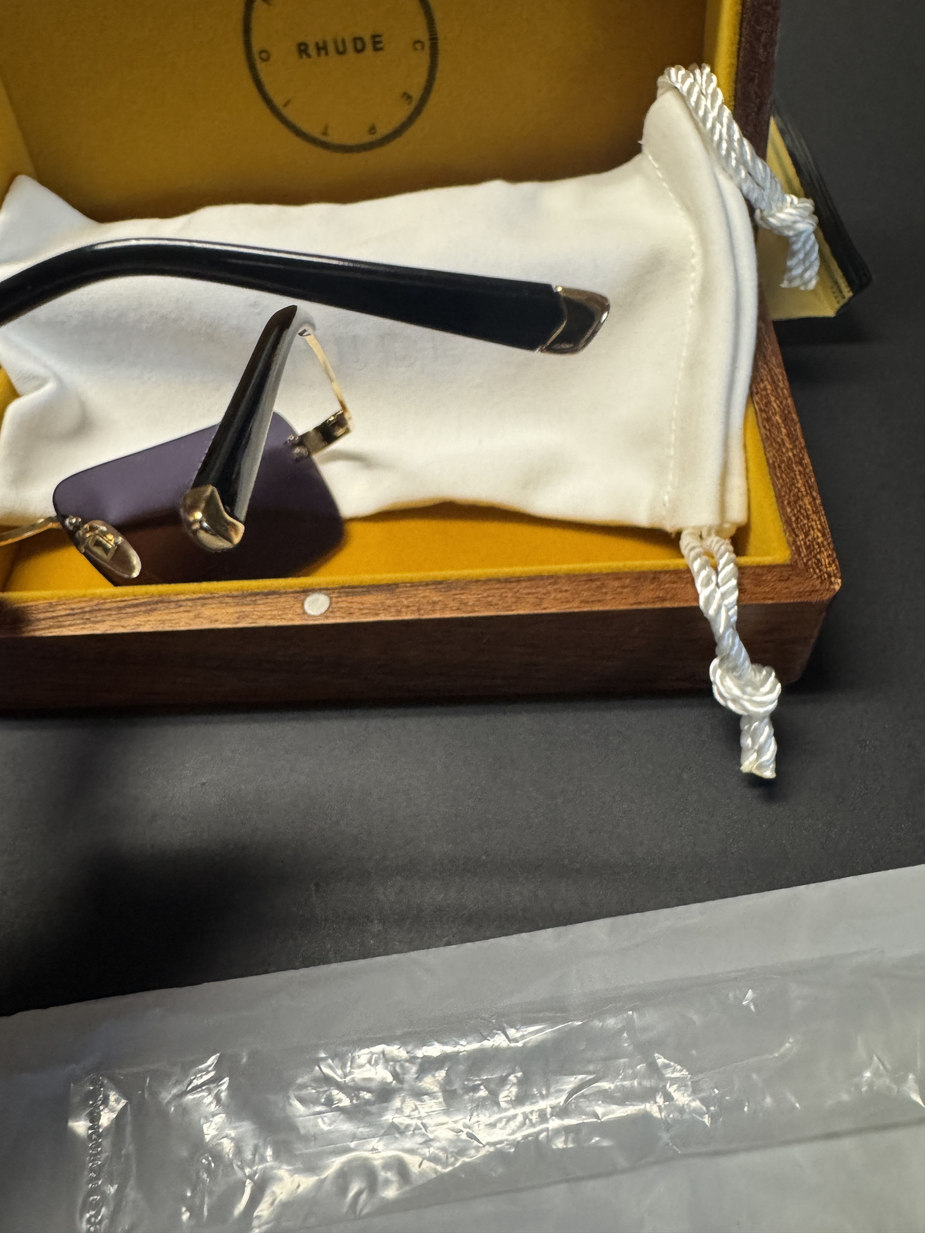 Rhude Rhude New Money Glasses Black/Gold Size ONE SIZE - 7 Thumbnail