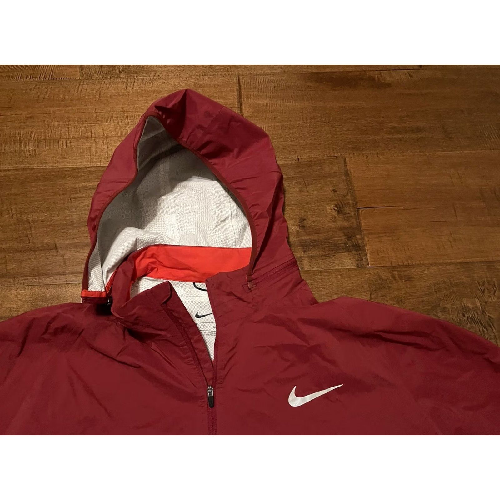 Nike Nike Shield Running Hooded Jacket 801783-677 Team Red University Red Men's XL Jacket Size US XL / EU 56 / 4 - 2 Thumbnail