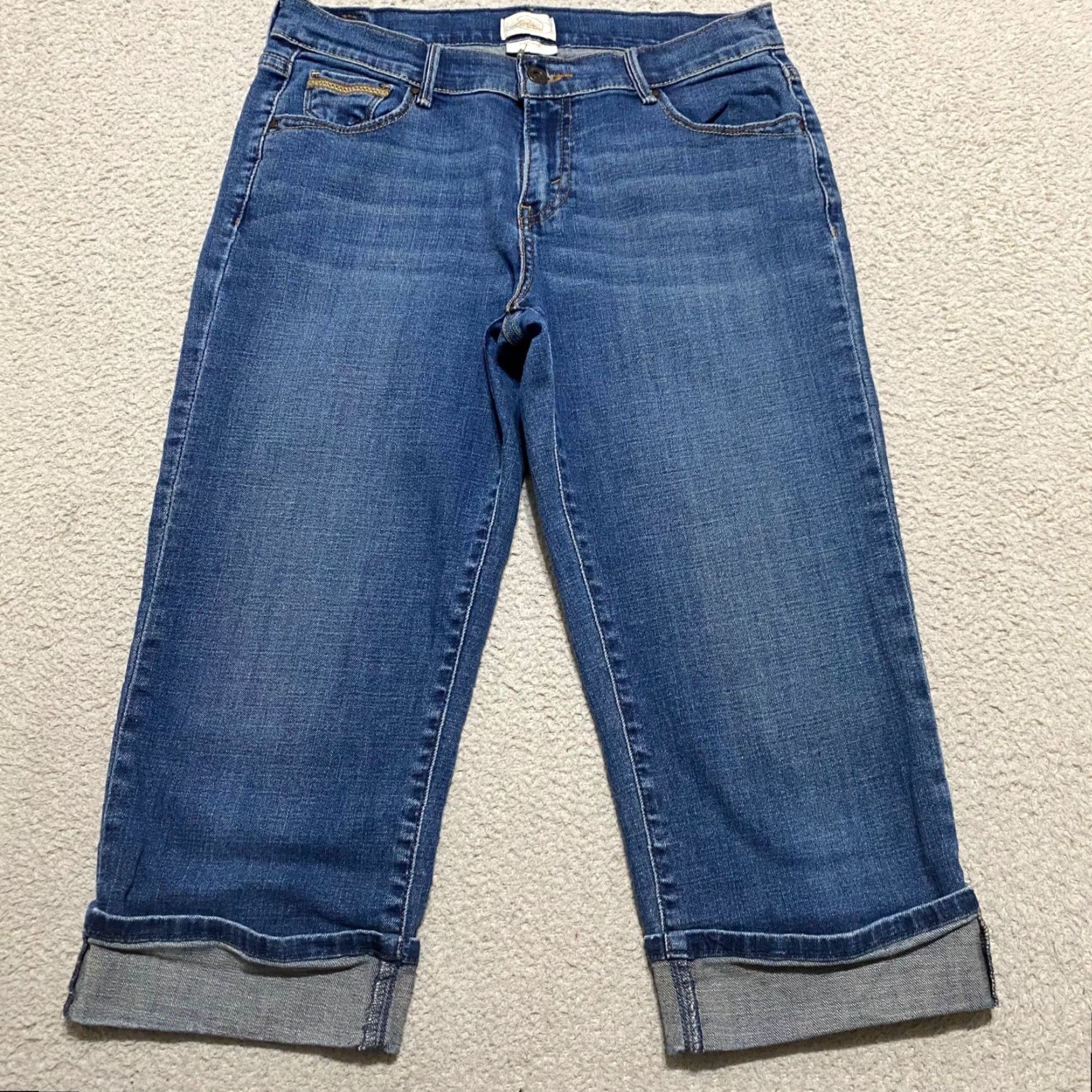 Levi's Levi's 515 Jeans Womens sz 6 Capri Medium Wash Mid Rise Blue Denim 5-Pocket Design Regular Slimming Pockets Shirt? Size 28" / US 6 / IT 42 - 2 Thumbnail