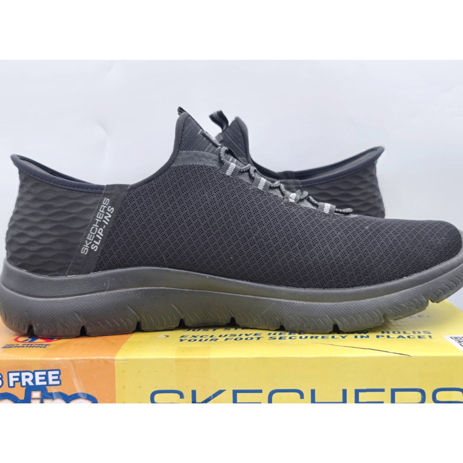 SKECHERS SKECHERS Man's Athleisure High Top Hands Free Slip Summits Black Sz 11 M Athletic Shoes Size US 11 / EU 44 - 5 Thumbnail
