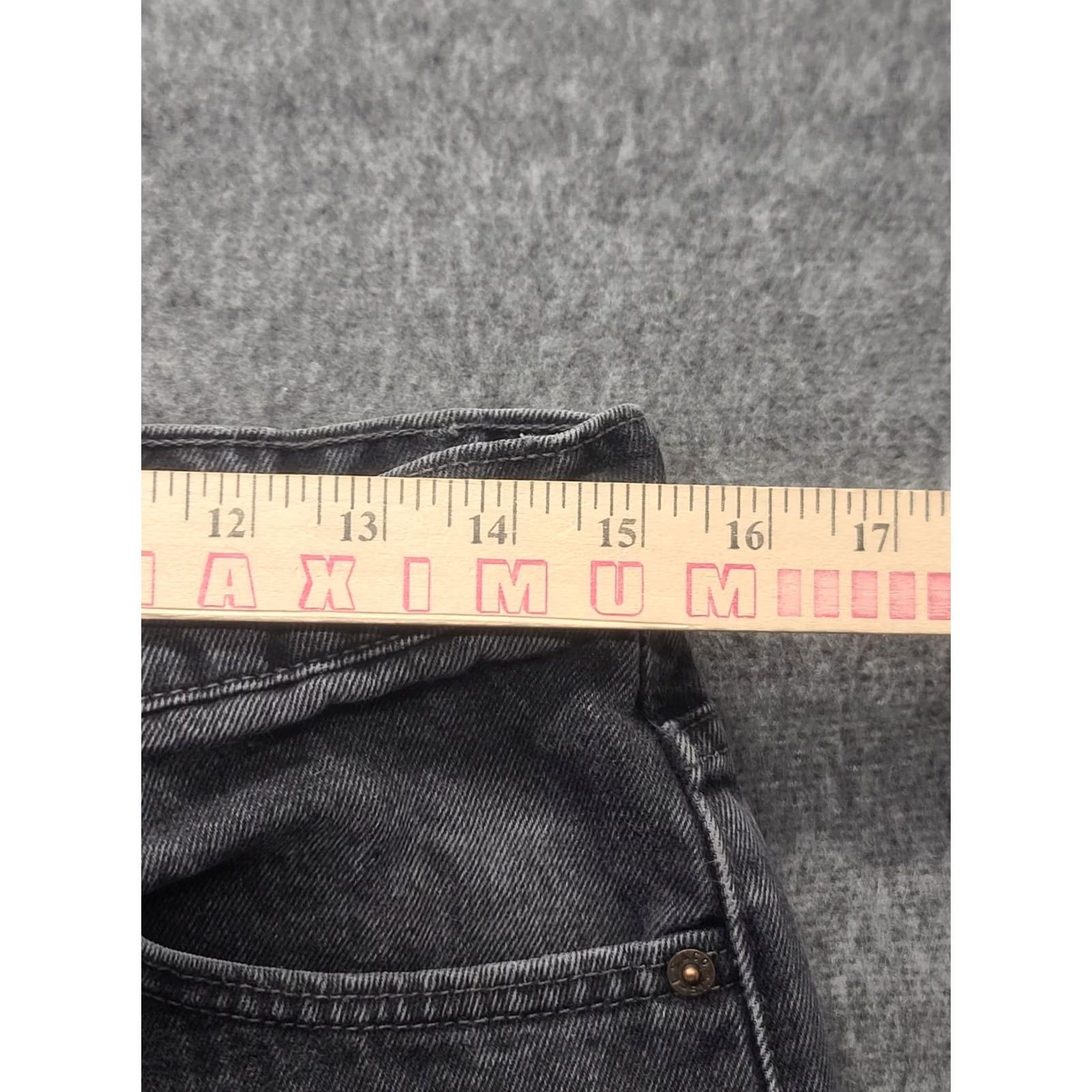 Levi's VINTAGE Levi's 550 Jeans Mens 32x34 Regular Fit Tapered USA Made 90s Grunge Rock Black Denim Jeans Size US 32 / EU 48 - 4 Thumbnail