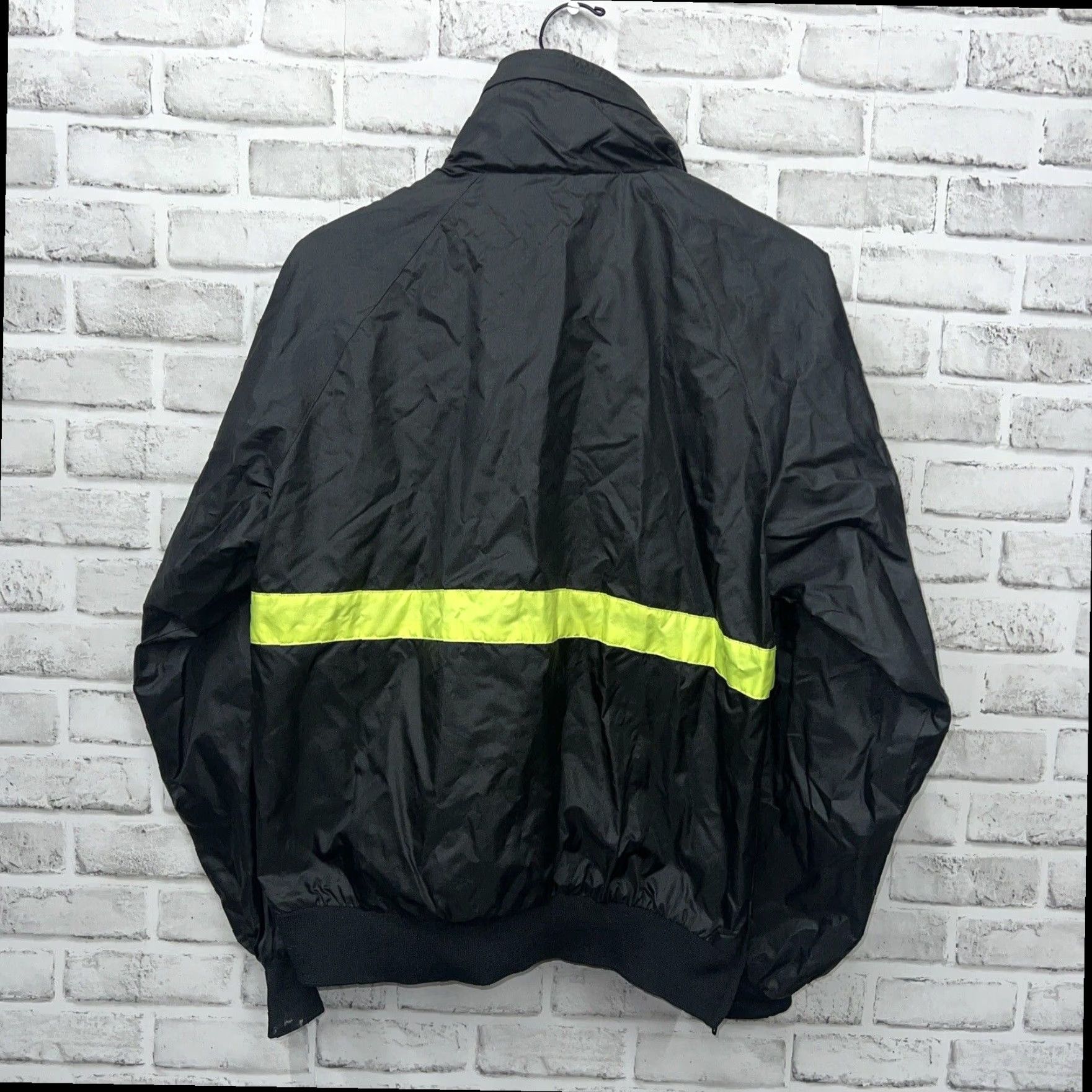 Black Halo VINTAGE Zany Nylon Half Zip Pullover Jacket Mens Medium Black Size US M / EU 48-50 / 2 - 3 Thumbnail