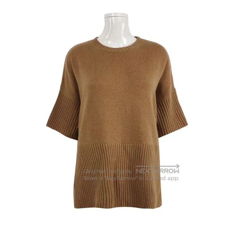 Max Mara MaxMara Camel Cashmere Sweater for Women . Size XS / US 0-2 / IT 36-38 - 1 Thumbnail