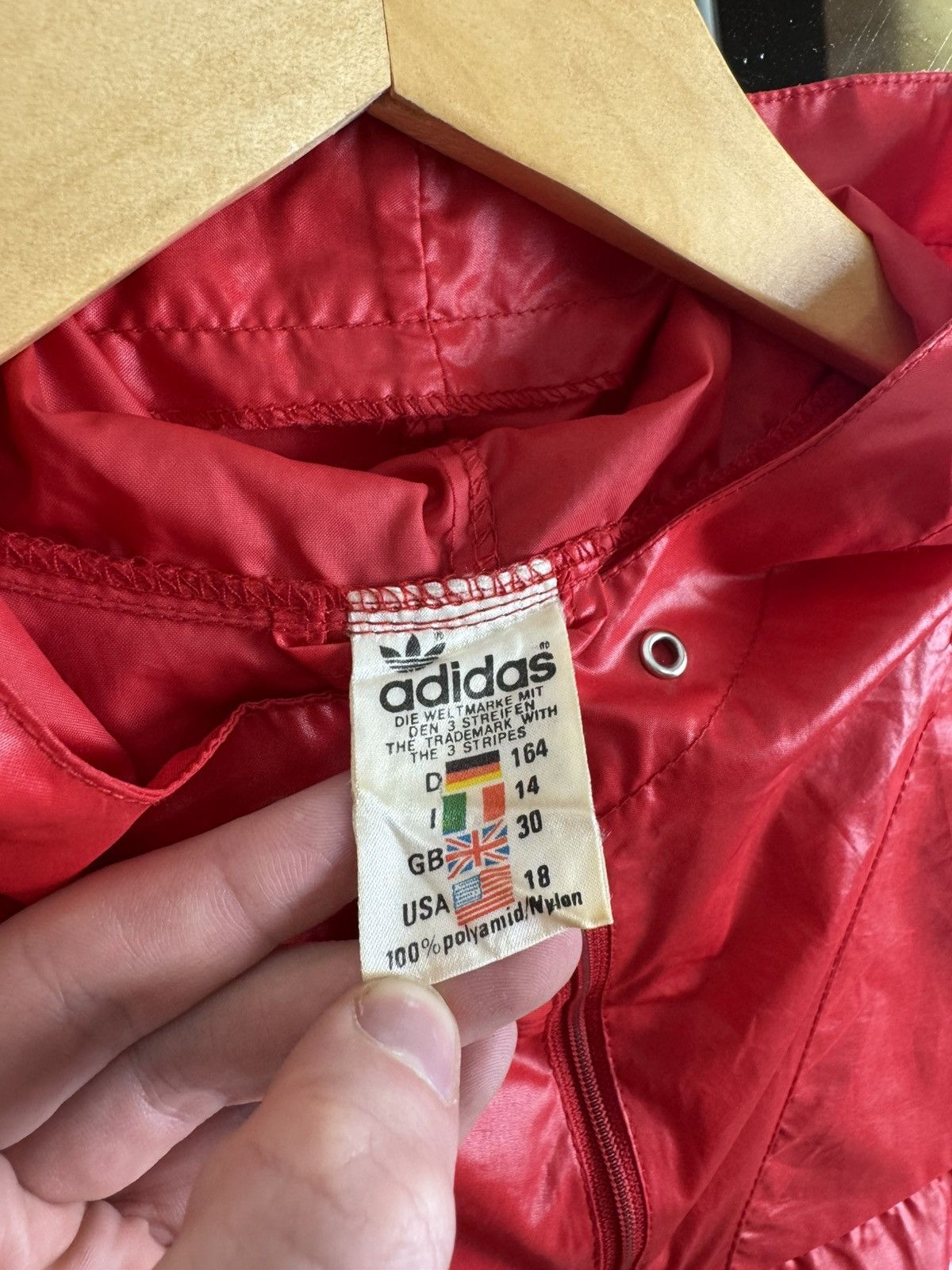 Adidas Vintage Adidas Packable Anorak Convertible Fanny Pack Shell Size US S / EU 44-46 / 1 - 3 Thumbnail