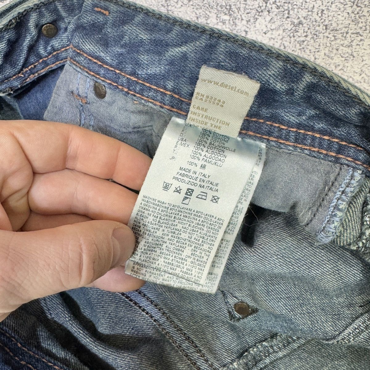 Diesel Diesel Darron Regular Slim Tapered Wash0075L 31/32 size Size US 31 - 12 Thumbnail