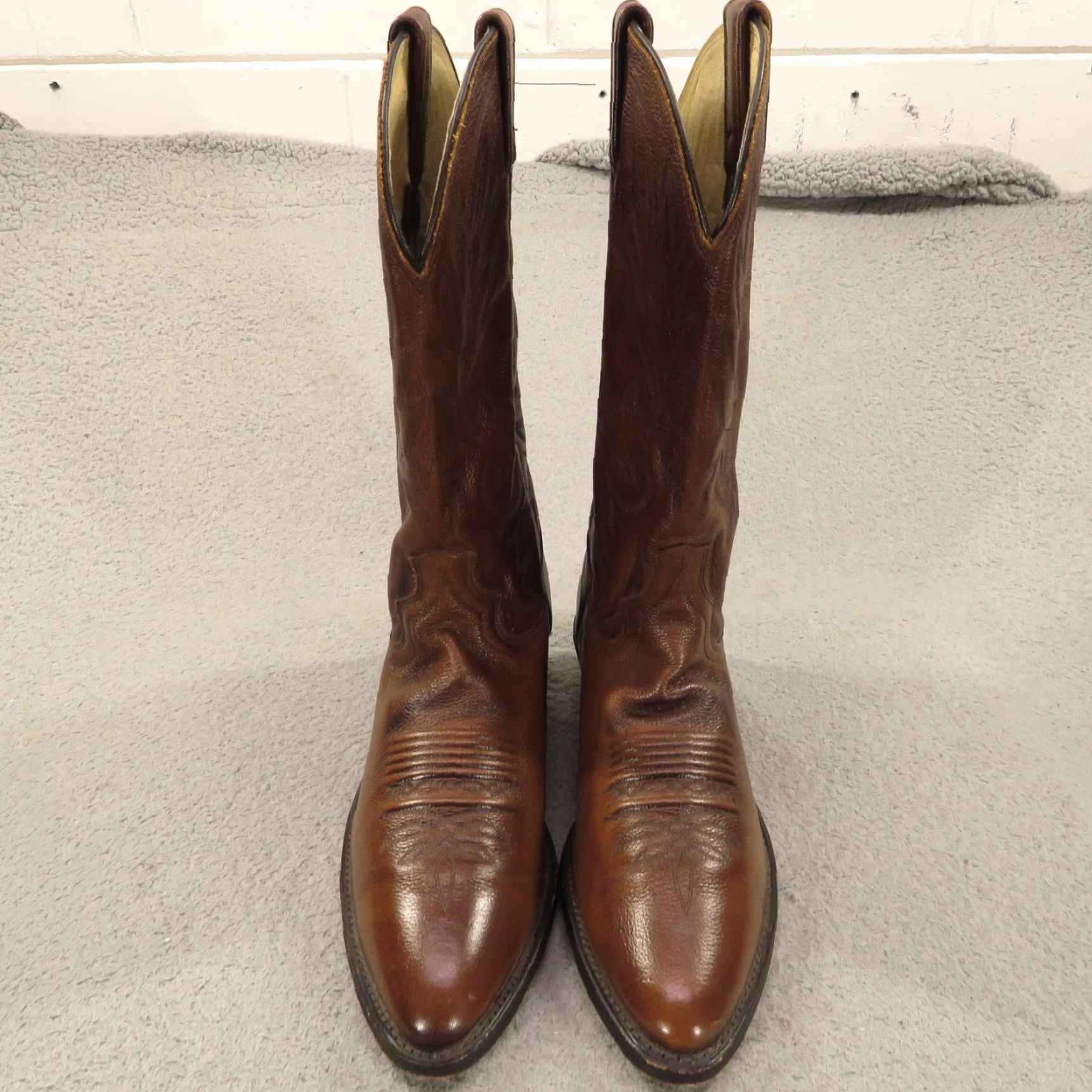 Dan Post VINTAGE Dan Post Boots 11 B Mens Brown Leather 8111 Cowhide Embroidered Western Cowboy Boot Mens Brown Leather Western Cowboy 8111 Size US 11 / EU 44 - 3 Thumbnail
