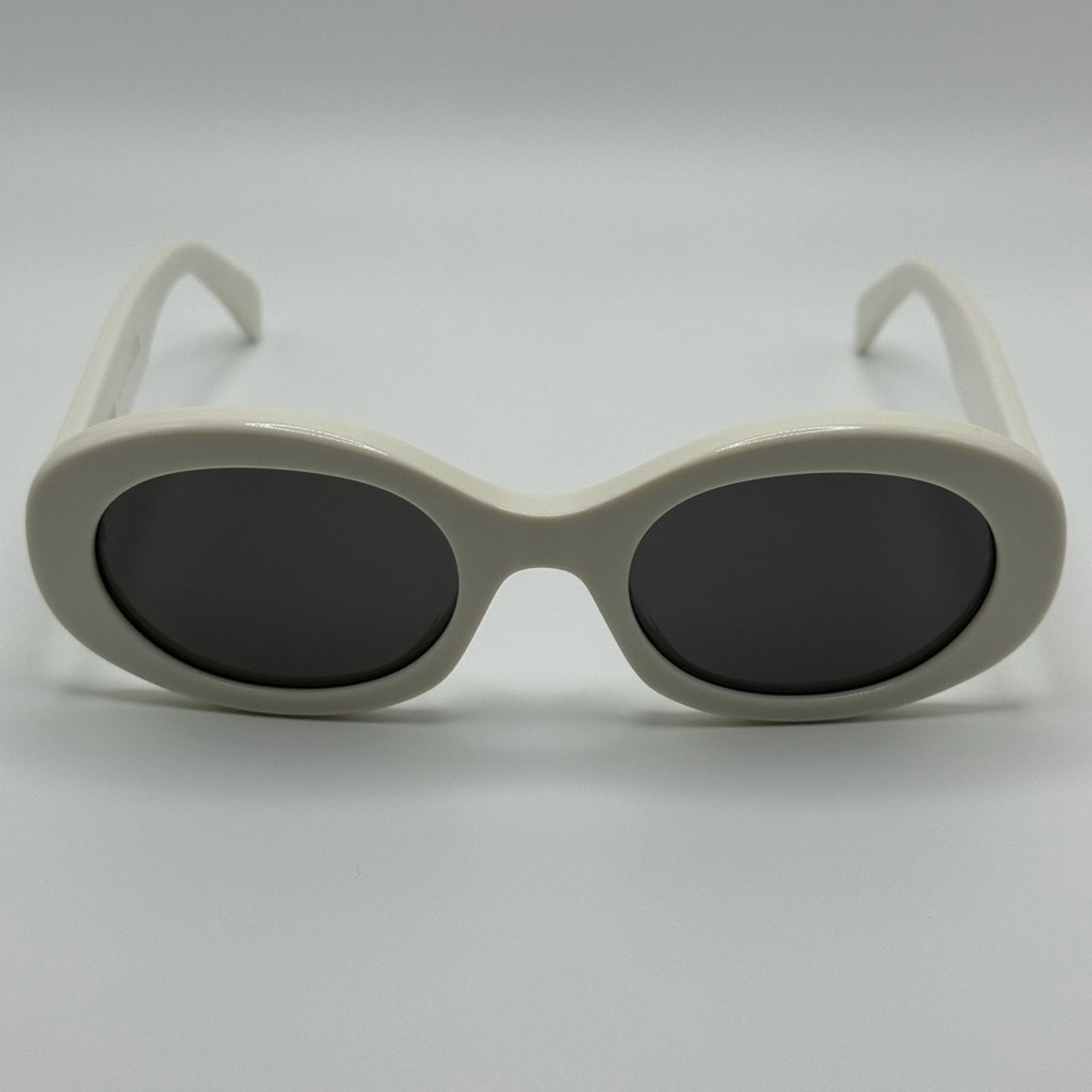 Celine CELINE Triomphe Sunglasses CL40194U Ivory/Smoke Women Size ONE SIZE - 3 Thumbnail