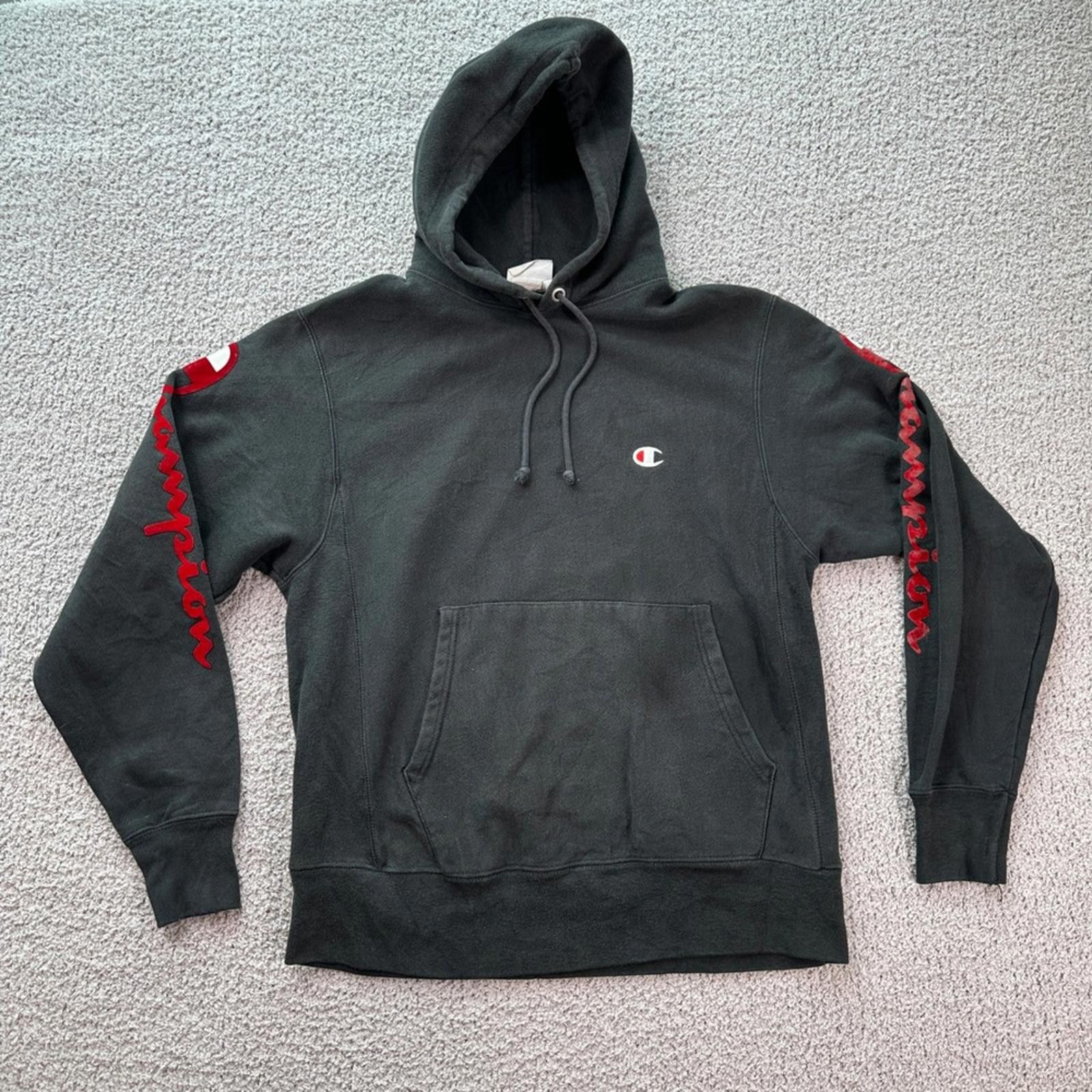 Champion Champion Reverse Weave Black Hoodie Red Script Logo Men's M Size US M / EU 48-50 / 2 - 1 Thumbnail