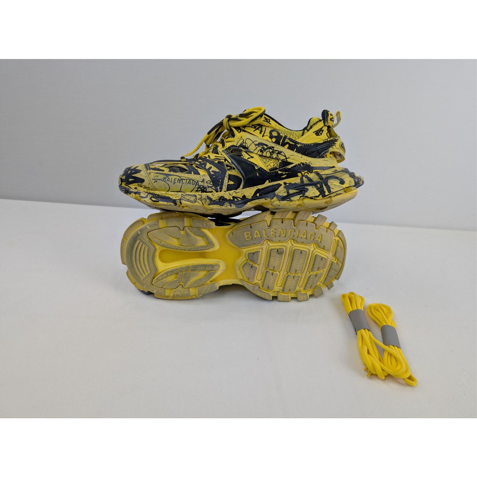 Balenciaga o1rshd1 Graffiti Dirty Track Texture Mesh Sneakers in Yellow Size US 12 / EU 45 - 11 Thumbnail