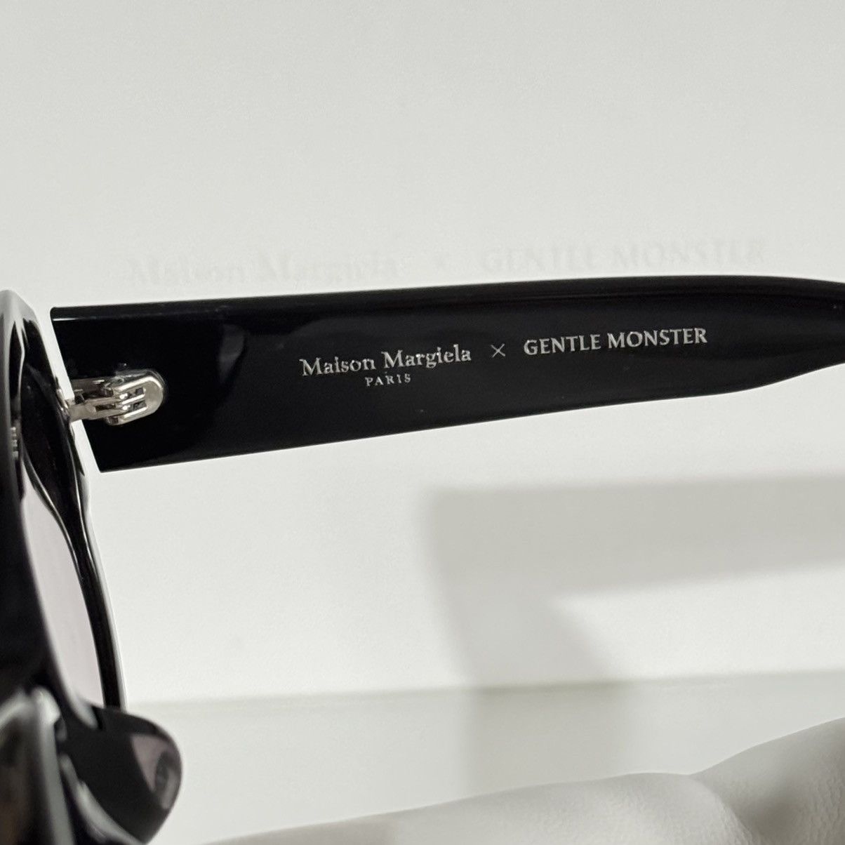 Gentle Monster × Maison Margiela Gentle Monster x Maison Margiela Sunglasses MM106 Size ONE SIZE - 5 Thumbnail