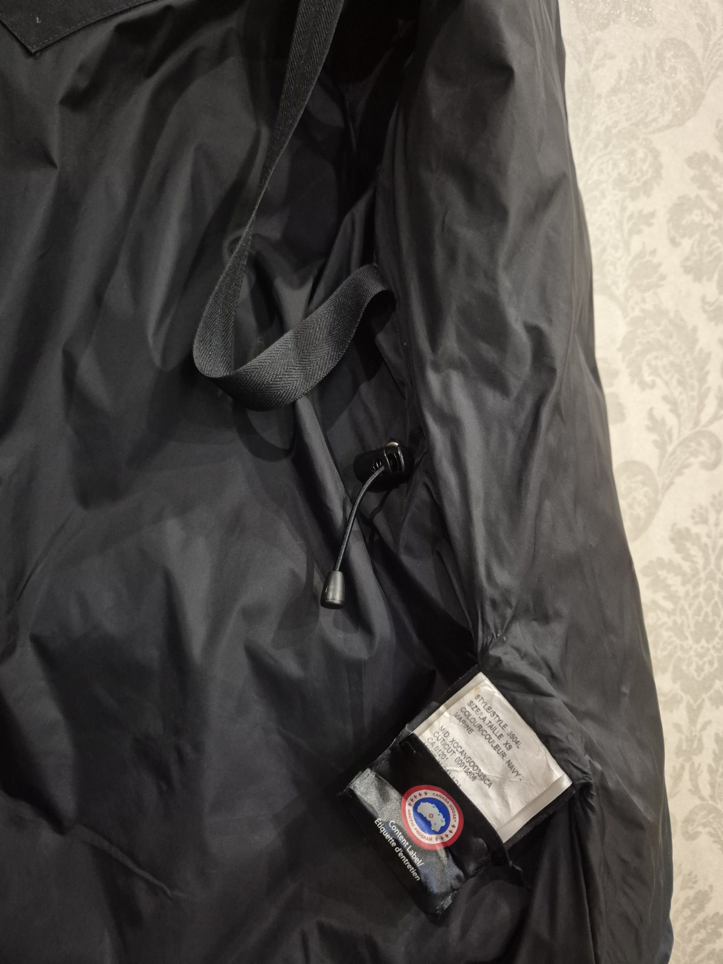 Canada Goose Canada Goose Womens Parka Jacket Navy Fur Hood XS 3804L Size XS / US 0-2 / IT 36-38 - 5 Thumbnail