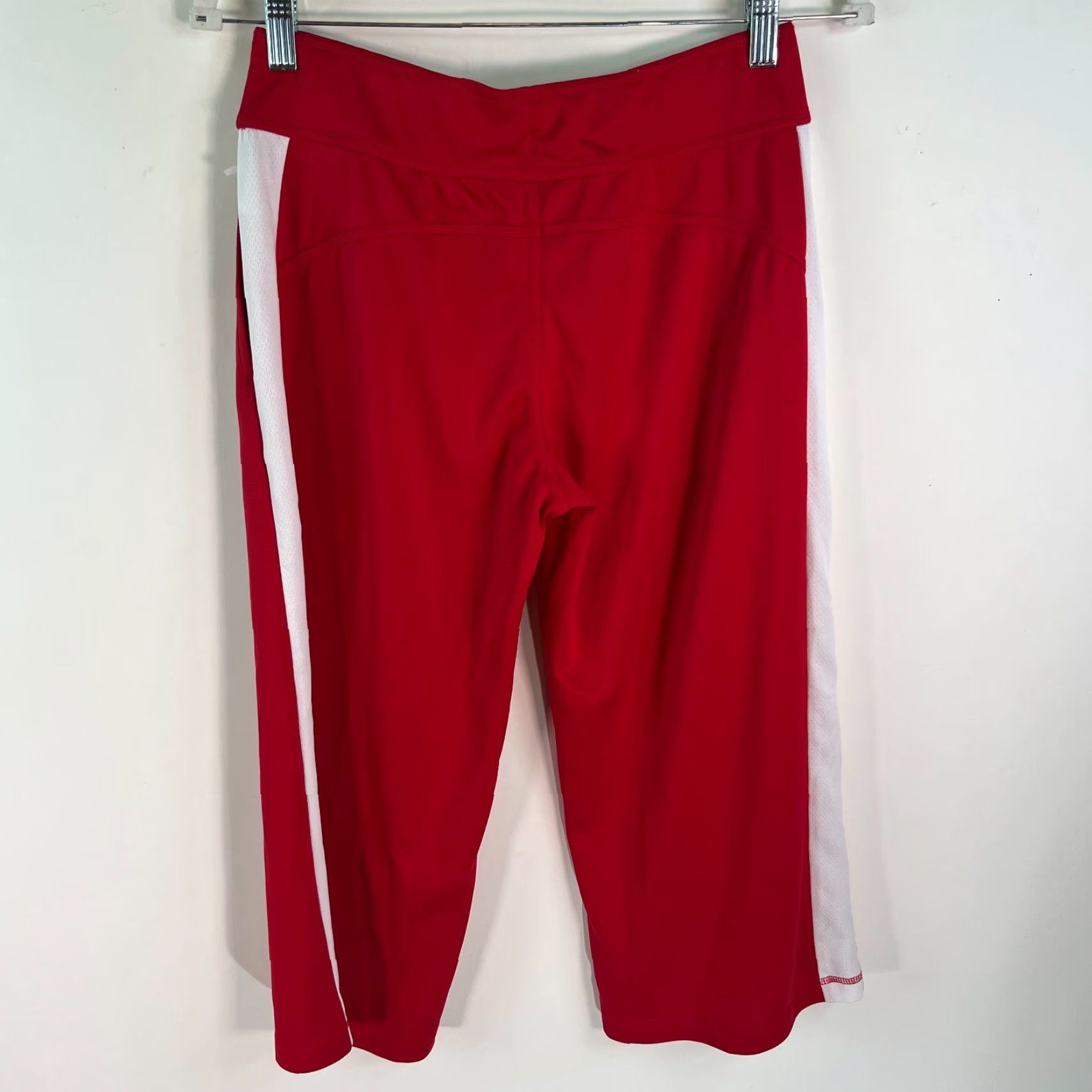 Vintage Danskin Now Womens Capri Pants Red Striped Drawstring Size S Regular Pre-owned 4-6 Size 28" / US 6 / IT 42 - 2 Thumbnail