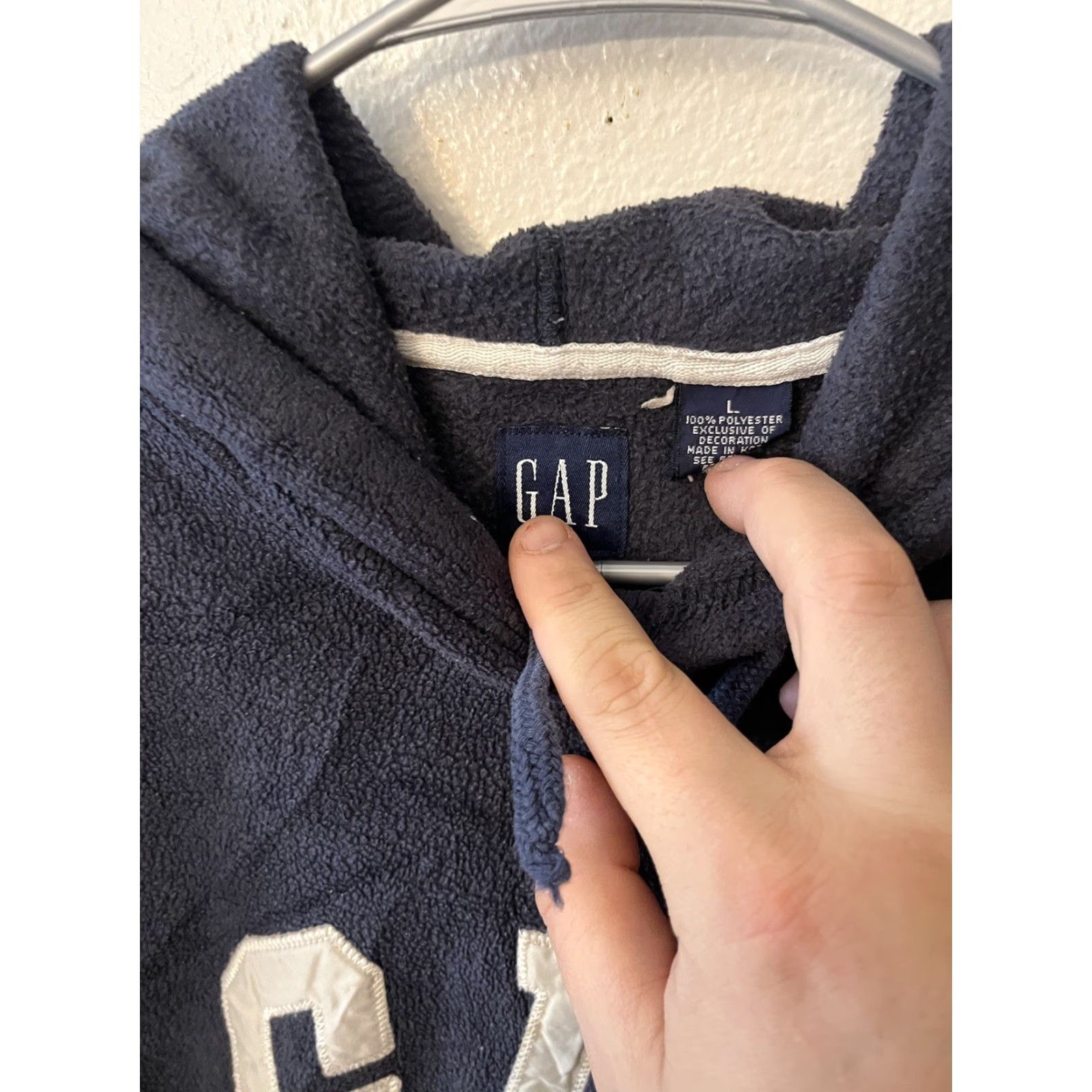 Gap Gap Hoodie Men's Fleece Pullover Large Navy Blue Embroidered Spellout 90s Sports Mock Neck Pockets Size US L / EU 52-54 / 3 - 2 Thumbnail
