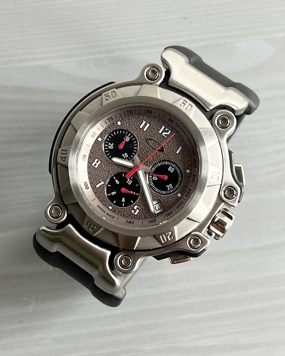 Oakley Oakley Crankcase Large 3-Hand Stainless Steel Carbon Watch Size ONE SIZE - 11 Thumbnail