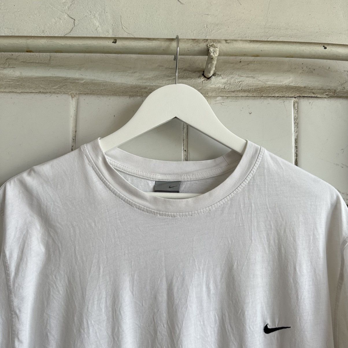 Japanese Brand × Nike Vintage Japanese Style Adult Nike T-shirts Band SK8 Y2K Tee Size US L / EU 52-54 / 3 - 6 Thumbnail