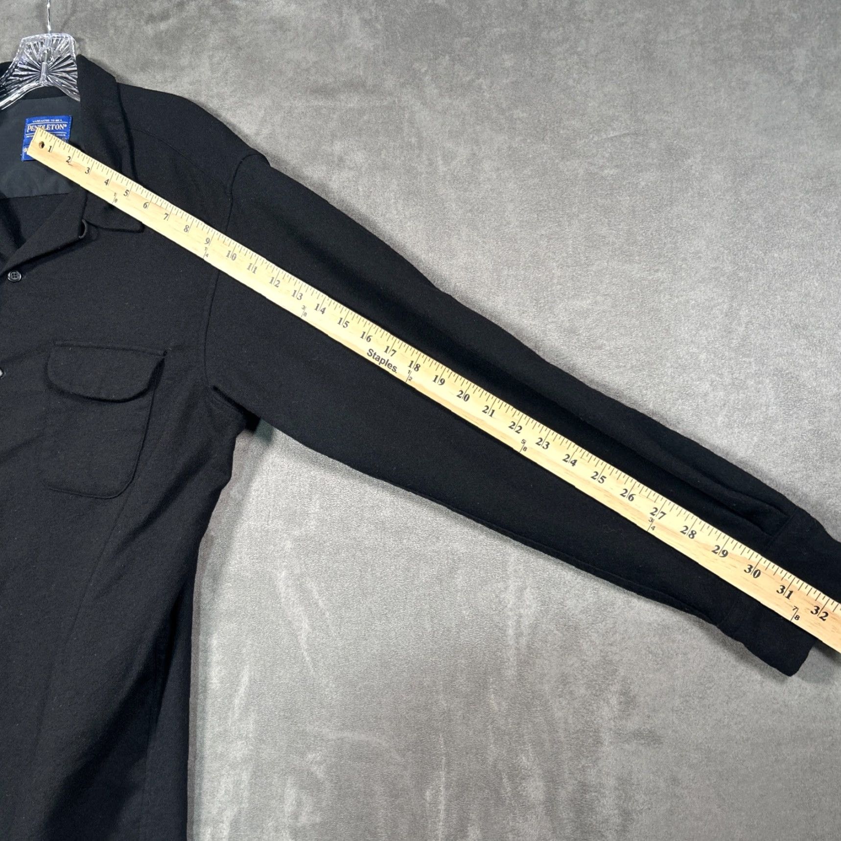 Pendleton VINTAGE Pendleton Board Shirt Mens Large Black Wool Button-Up Collared Pocket All Seasons Autumn Winter 90s Theme Classic Outdoor Mens Size US L / EU 52-54 / 3 - 5 Thumbnail