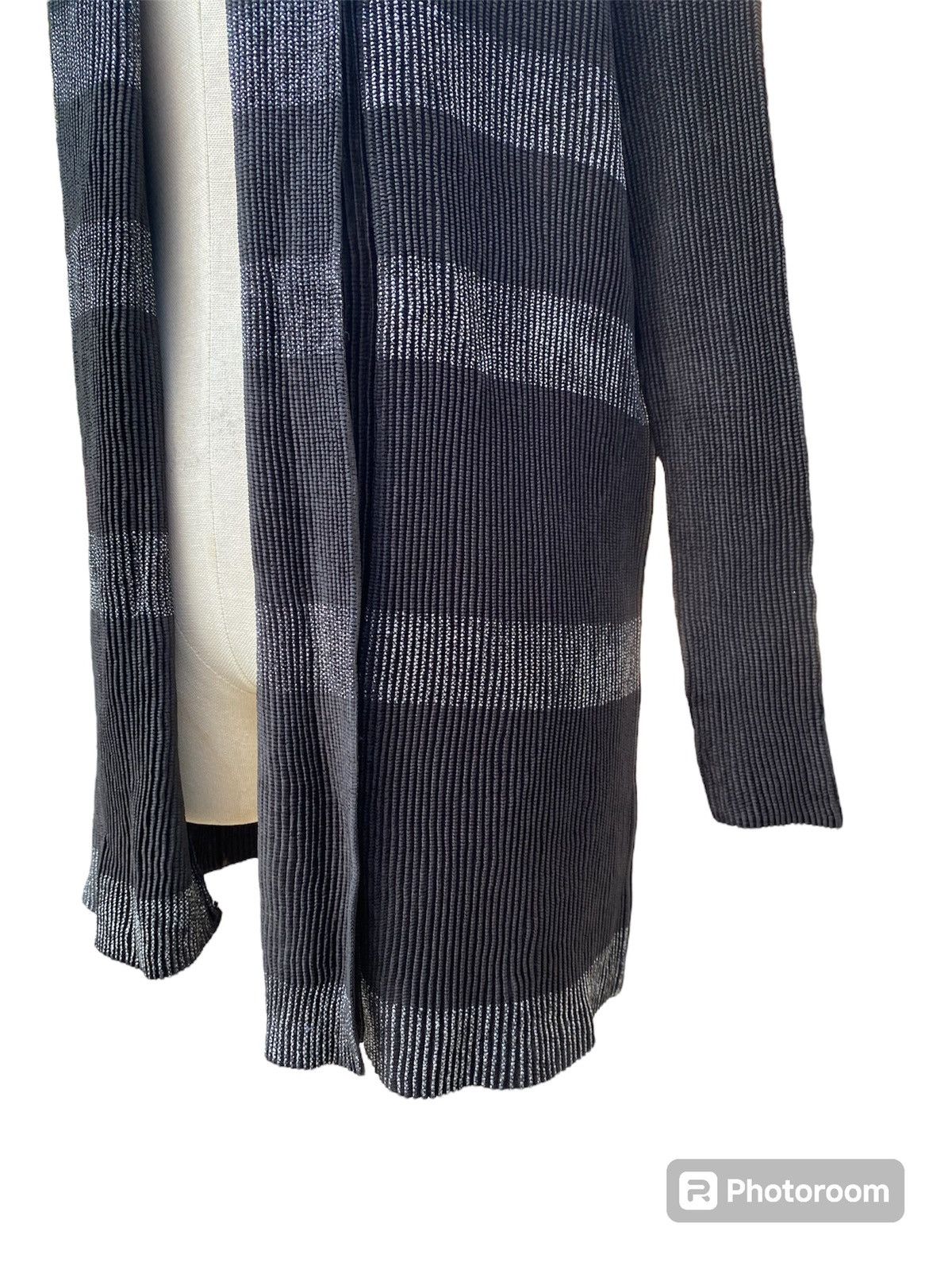 Issey Miyake specchio pleats long cardigan Size S / US 4 / IT 40 - 5 Thumbnail