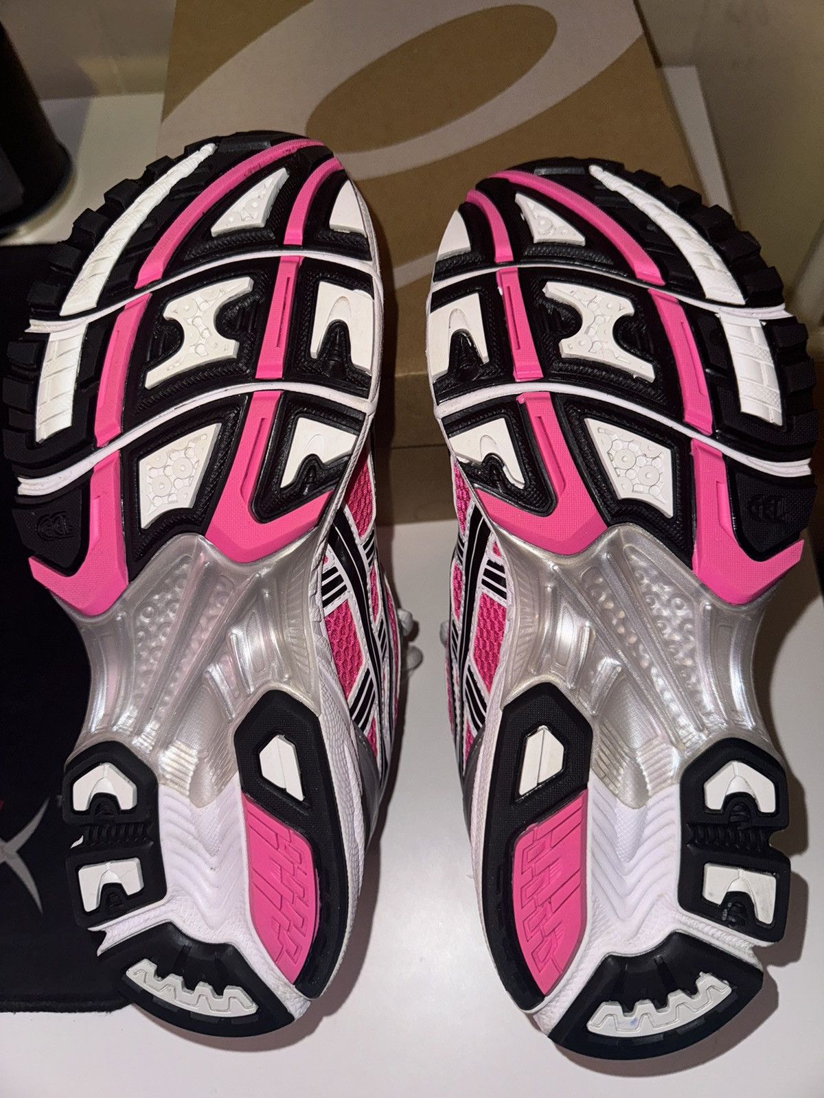 Asics Gel Kayano 14 ‘Pink Glow’ Size US 7.5 / EU 40-41 - 9 Thumbnail