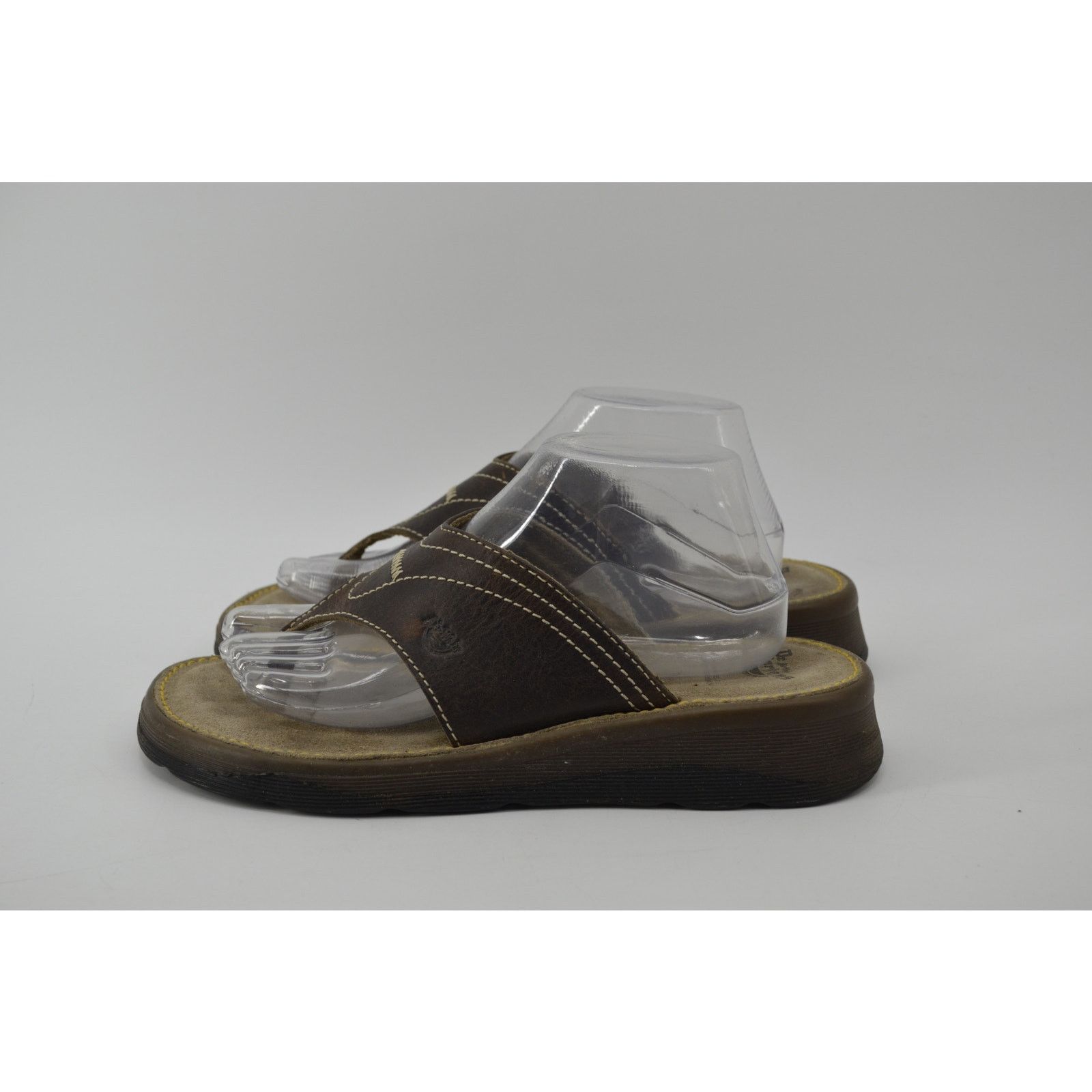 Dr. Martens Dr Martens Thong Sandals Leather Men's Flip Flop 5A54 Size 7 Size US 7 / EU 40 - 15 Thumbnail