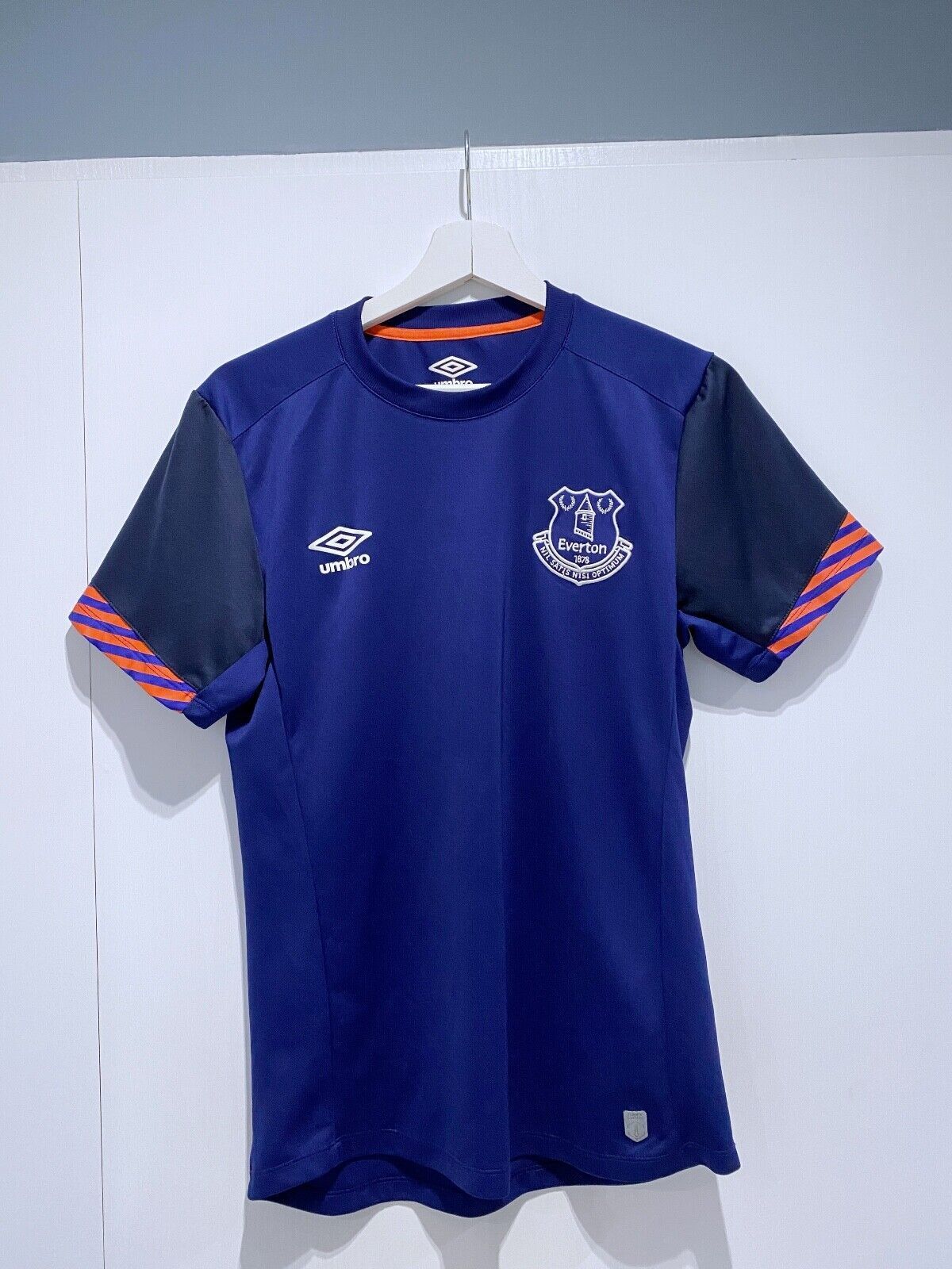 Umbro Everton FC Umbro football shirt Soccer Jersey size S | Grailed