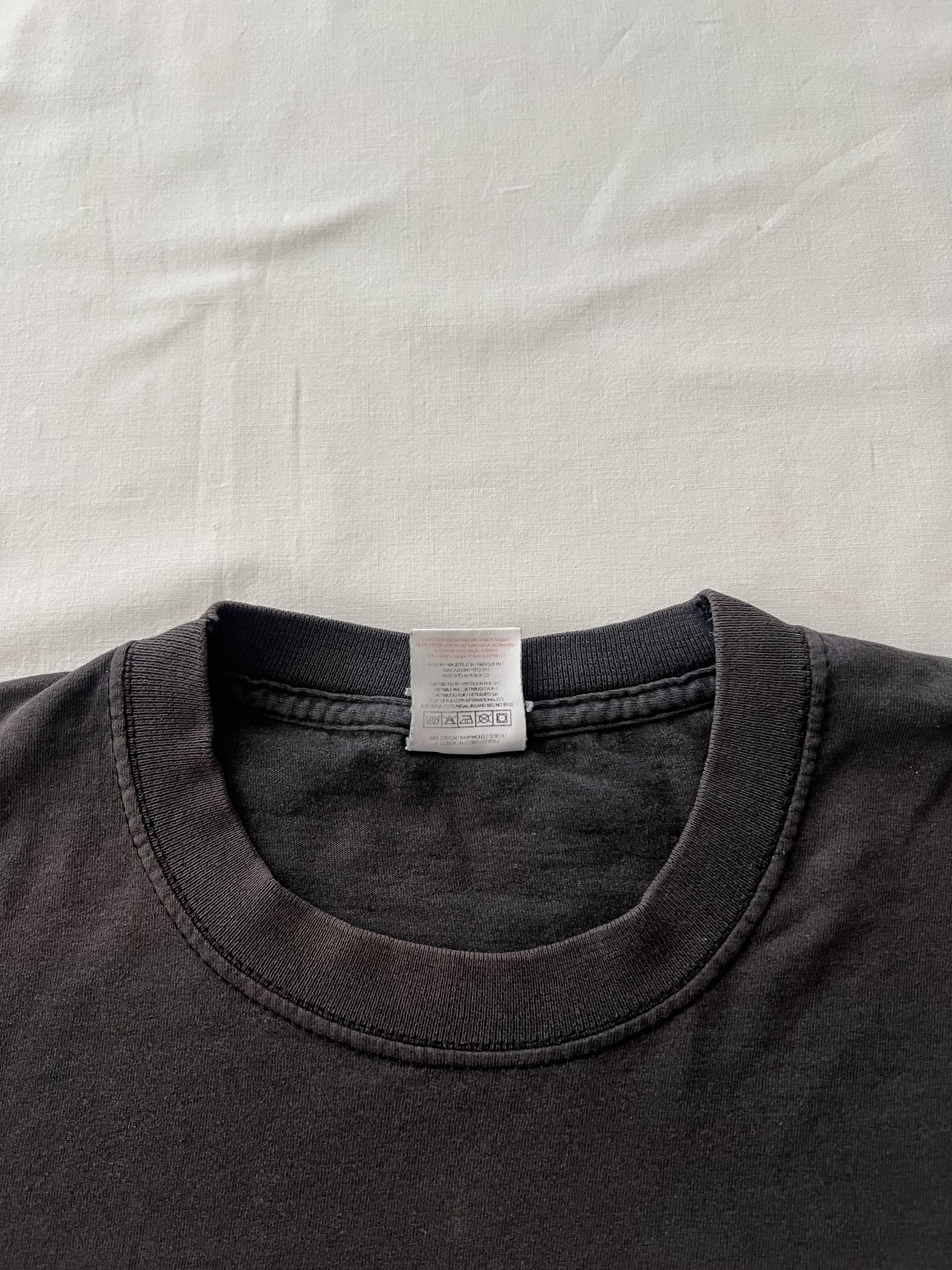 Band Tees Vintage 2004 Whitesnake European Tour Faded Black Tee Size US L / EU 52-54 / 3 - 9 Thumbnail