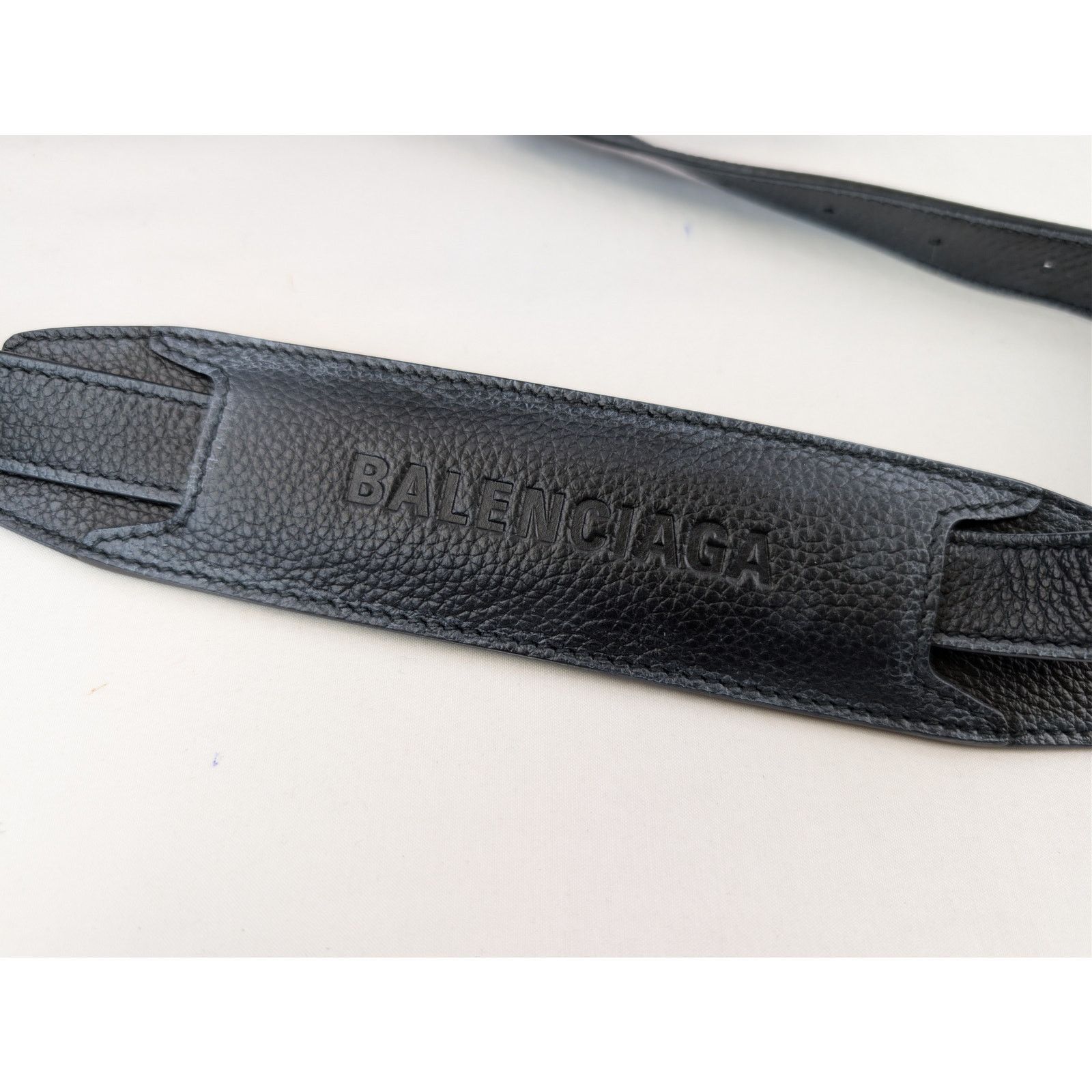 Balenciaga o1rshd1 Size: OS / Car Flap Bag with Strap Black/ White Dirt Size ONE SIZE - 6 Thumbnail