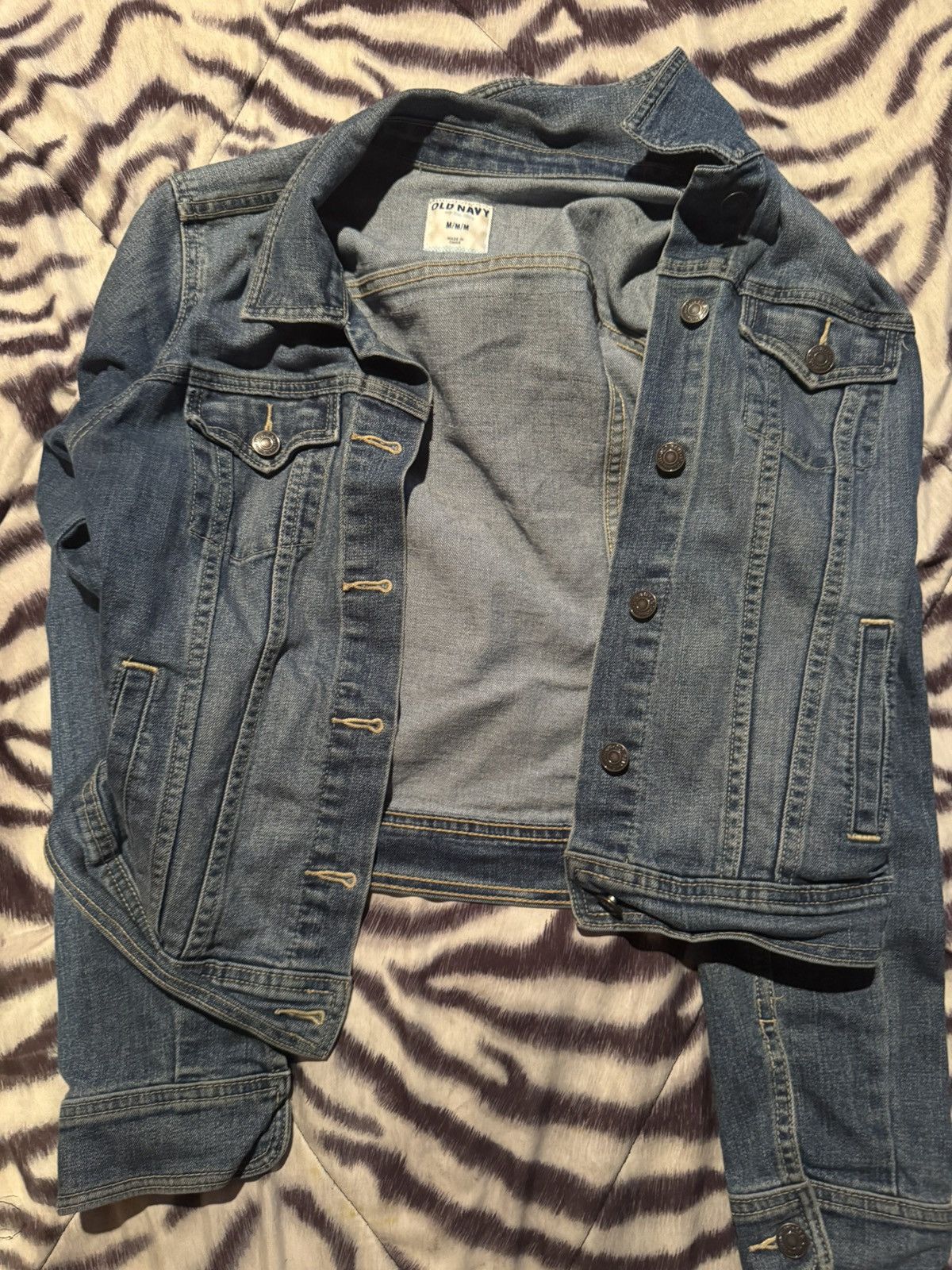 Old Navy Dolly Parton denim jacket Size M / US 6-8 / IT 42-44 - 2 Thumbnail