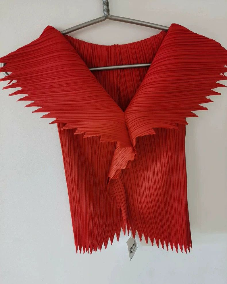 Issey Miyake Issey Miyake size:3 A red little hedgehog top Size M / US 6-8 / IT 42-44 - 2 Thumbnail