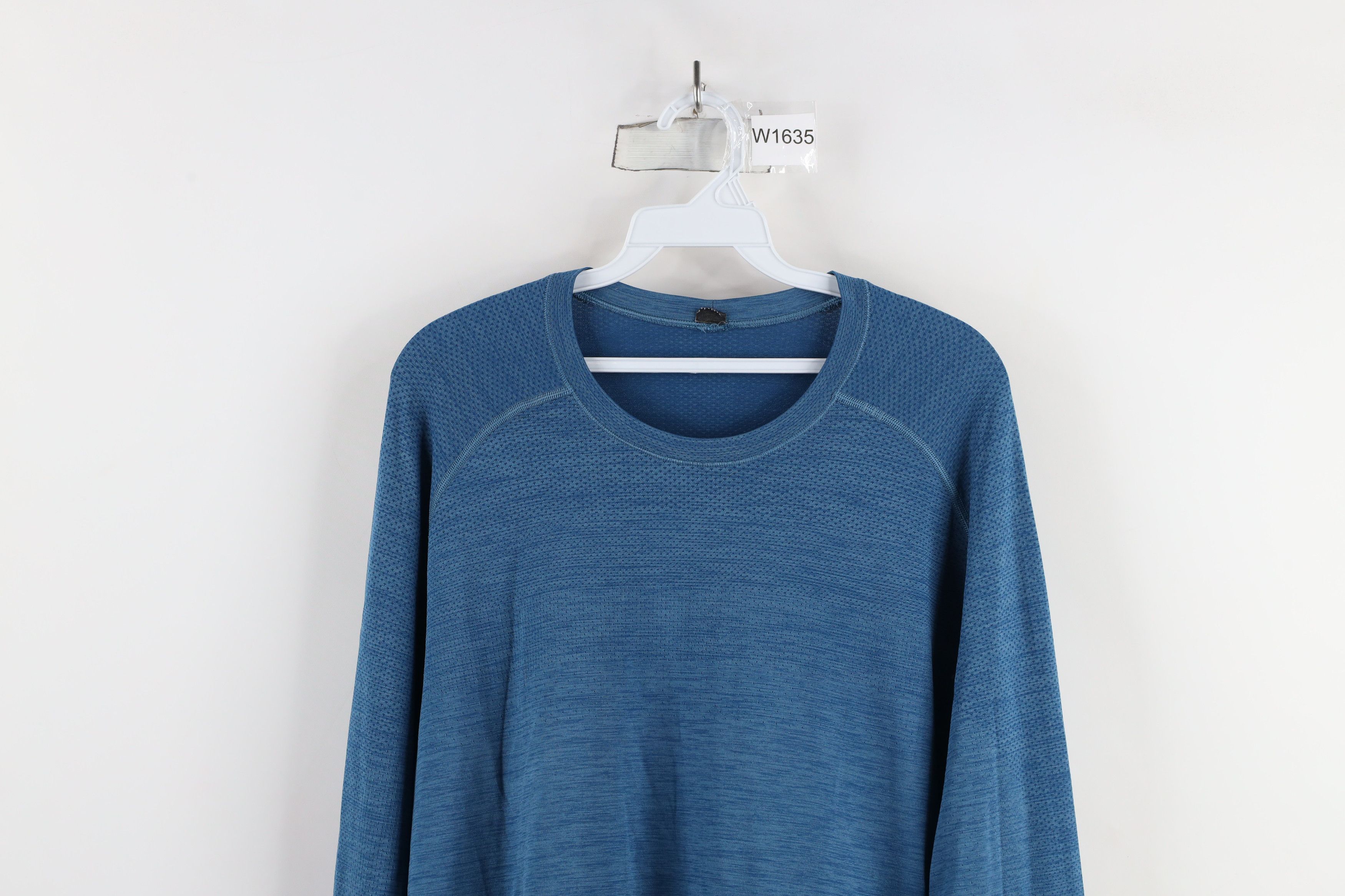 Lululemon × Vintage Lululemon Tech Running Jogging Yoga Long Sleeve T-Shirt Blue Size US XL / EU 56 / 4 - 2 Thumbnail