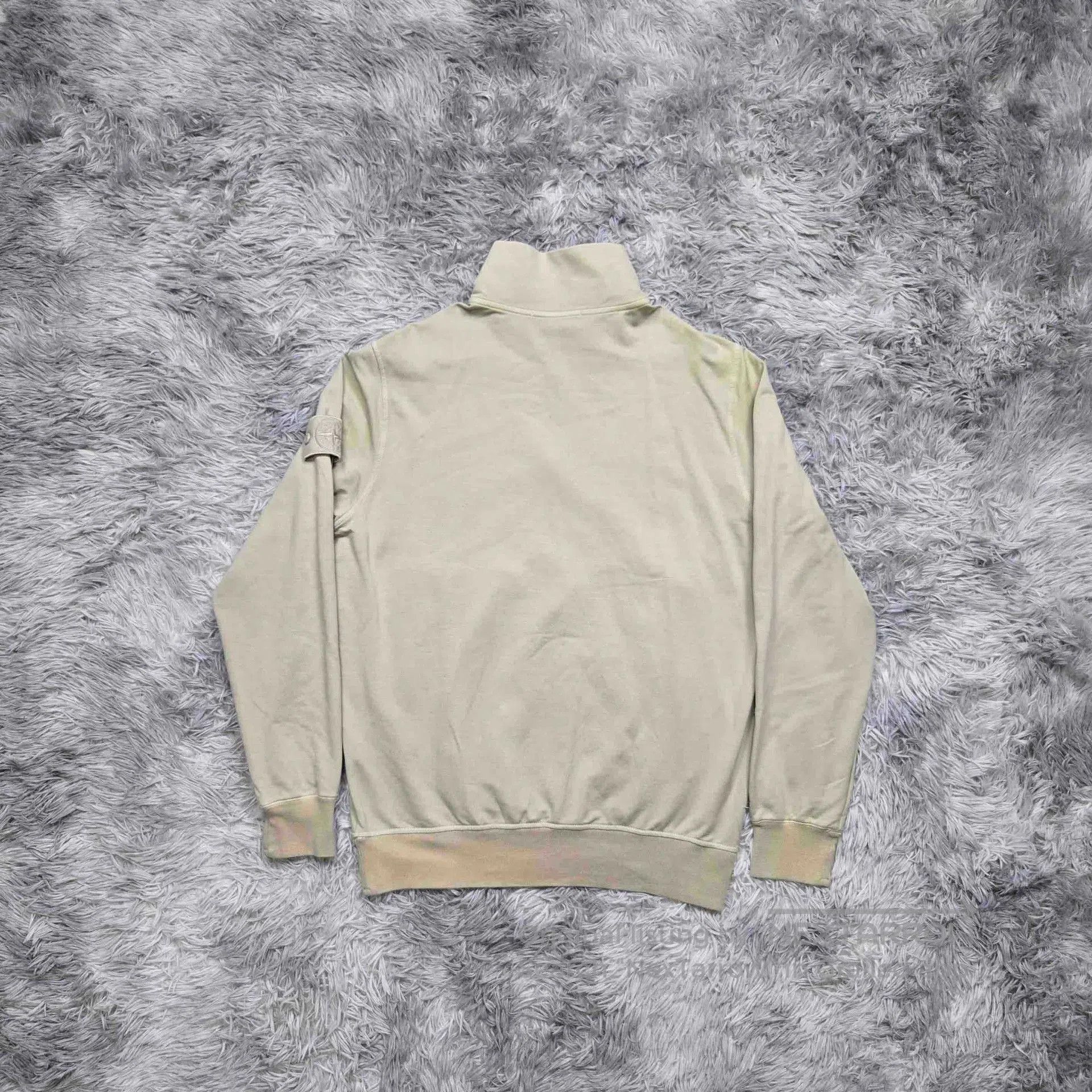 Stone Island stone island ghost series half. Size US M / EU 48-50 / 2 - 2 Thumbnail