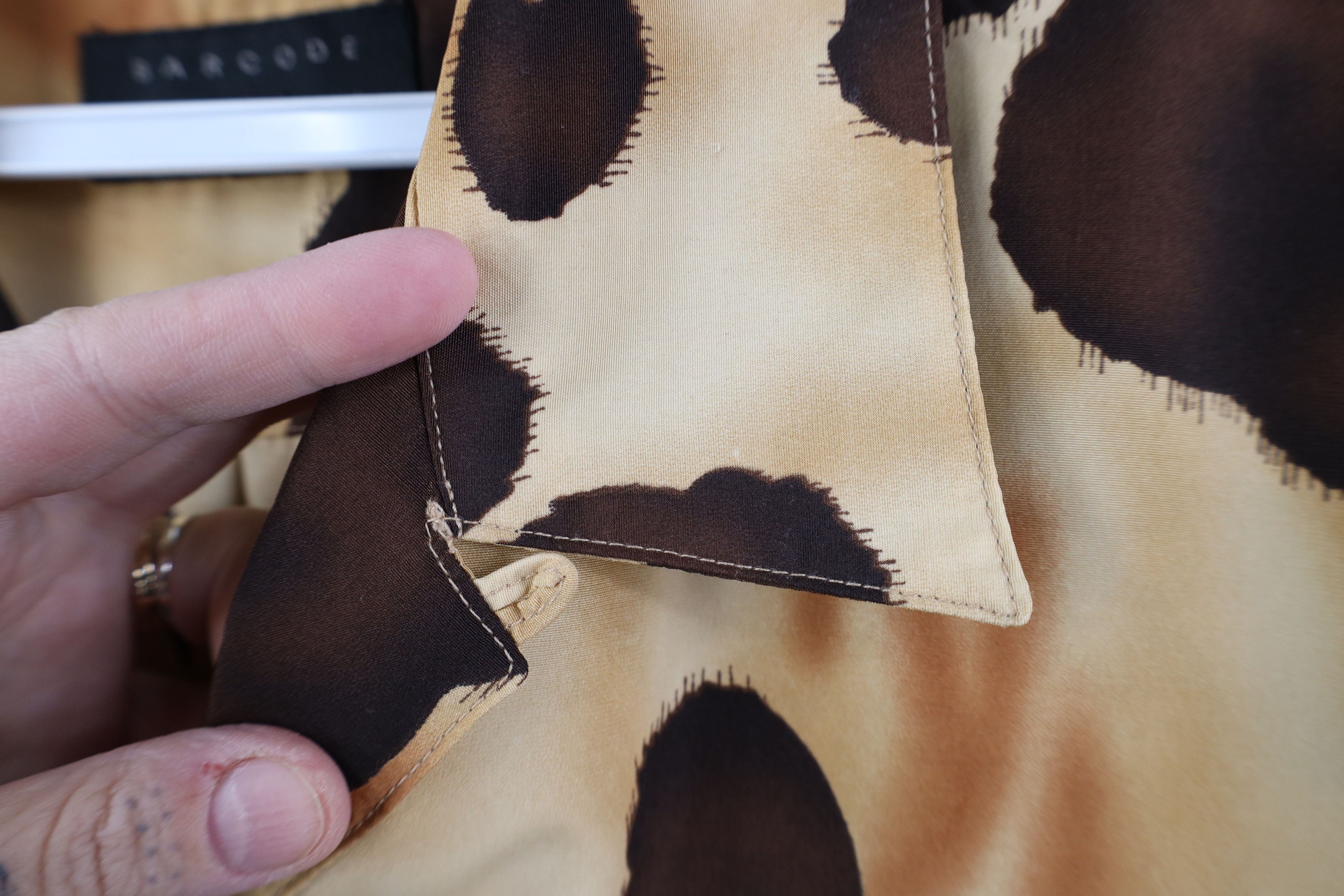 Vintage Vintage 90s Y2K Streetwear Cow Spot Baggy Button Shirt Size US M / EU 48-50 / 2 - 9 Thumbnail
