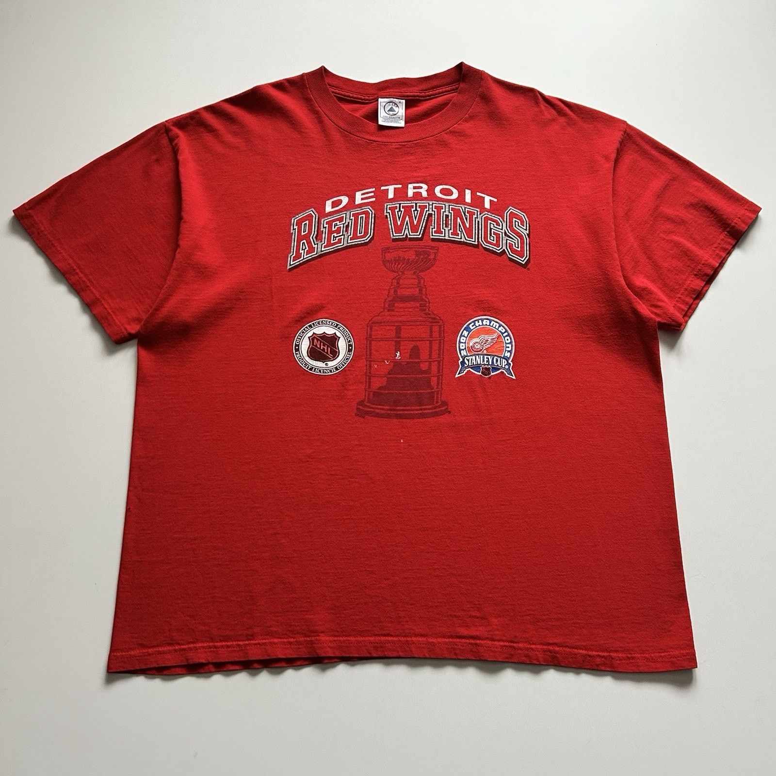 Hanes Vintage Detroit Red Wings 2002 Stanley Cup Champs T Shirt XL Size US XL / EU 56 / 4 - 1 Thumbnail
