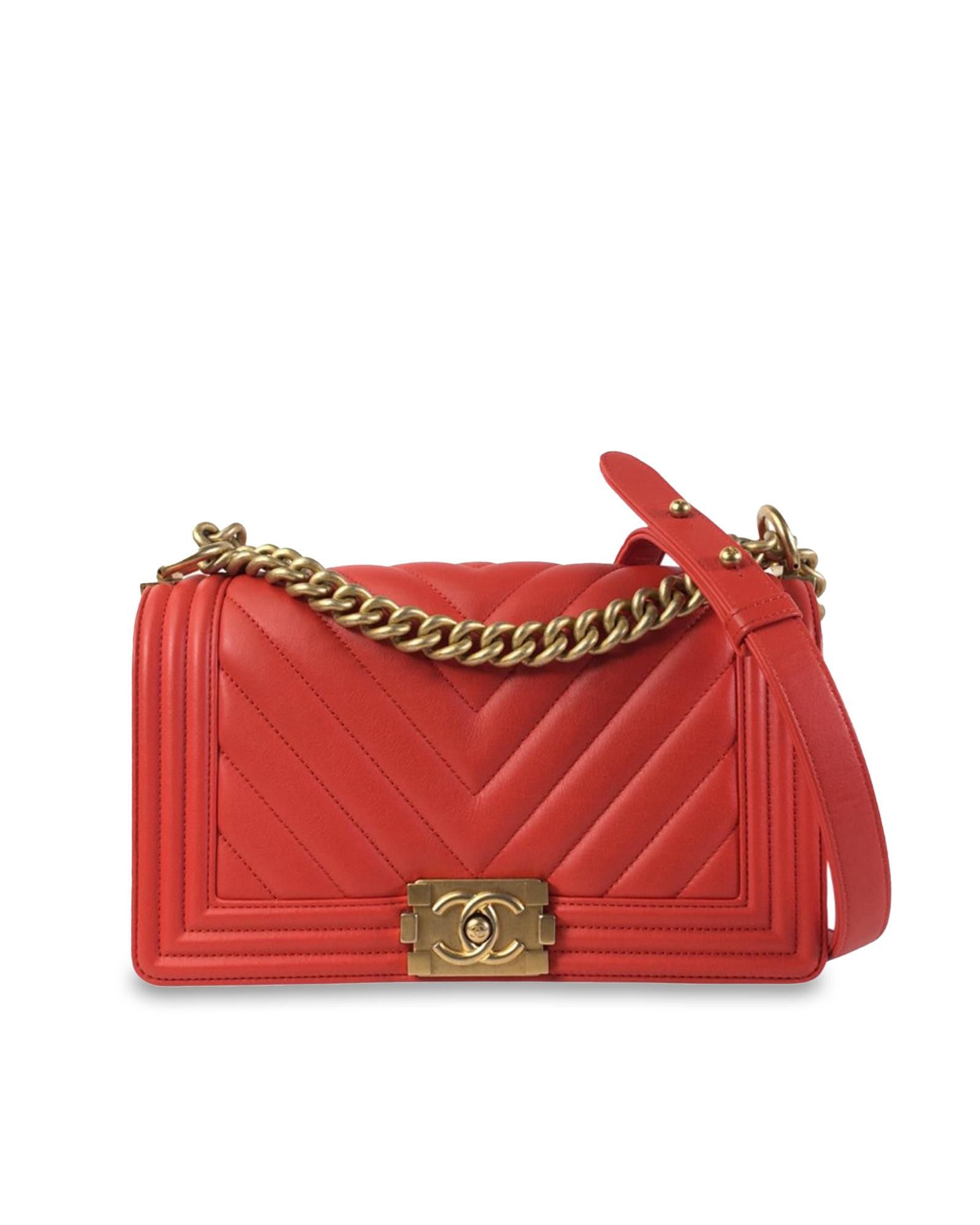 image of Chanel Quilted Leather Curb Chain Shoulder Bag With Flap Closure in Red, Women's