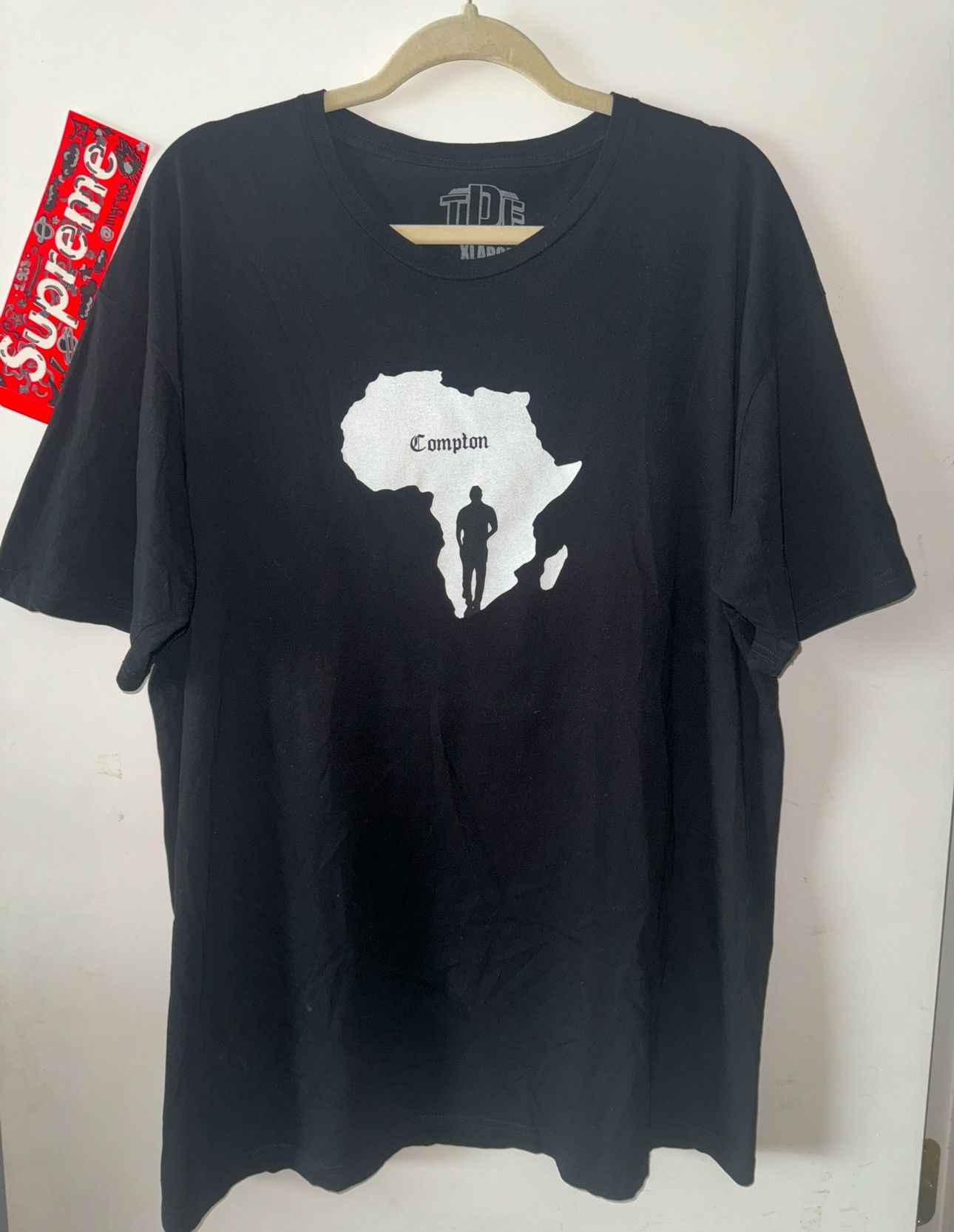 Kendrick Lamar × Top Dawg Entertainment RARE 2016 KENDRICK LAMAR AFRICA BET PERFORMANCE Tee Size US XL / EU 56 / 4 - 1 Thumbnail