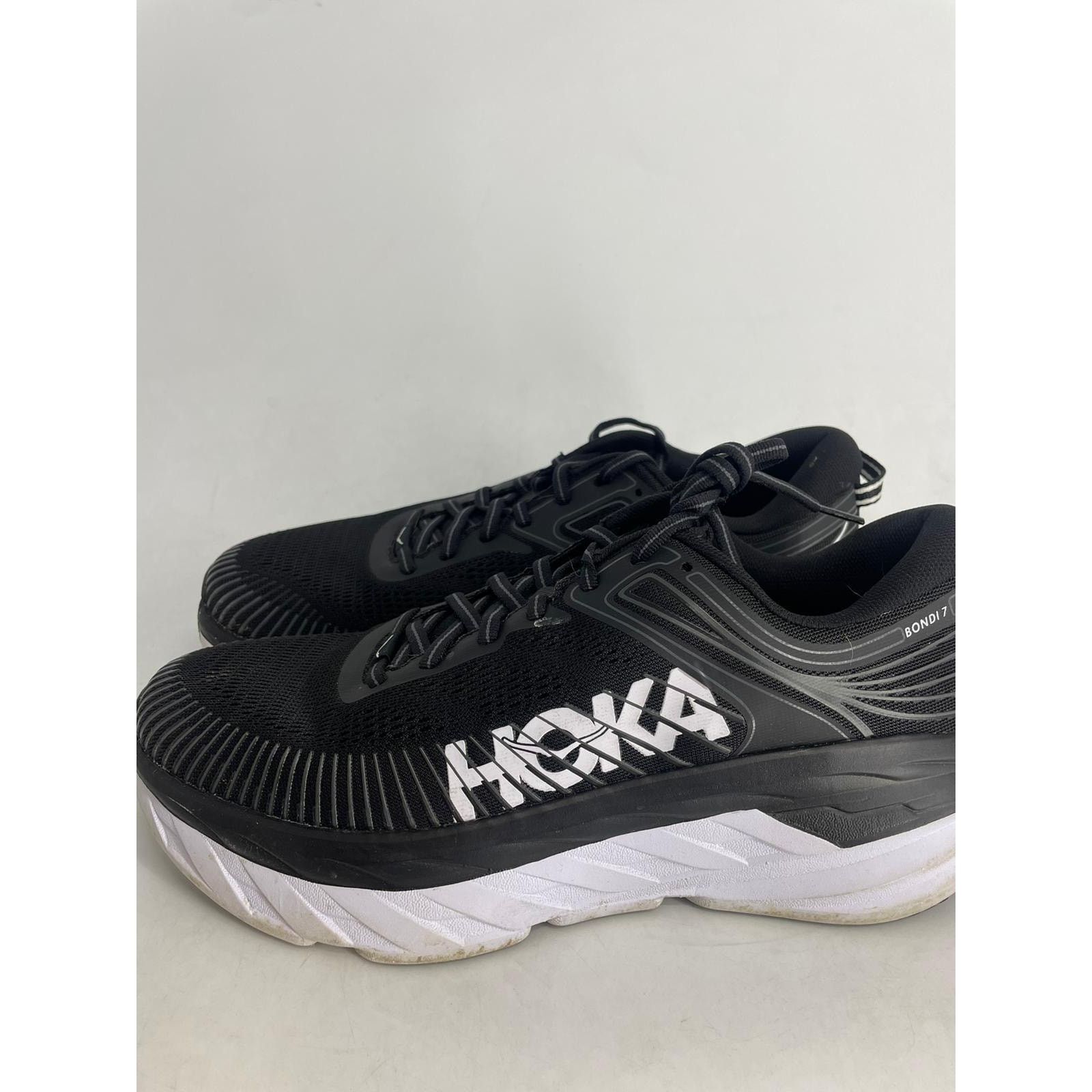 Brooks HOKA WOMENS BONDI 7 BLACK/WHITE RUNNING SHOES Size 10 Size US 10 / IT 40 - 4 Thumbnail