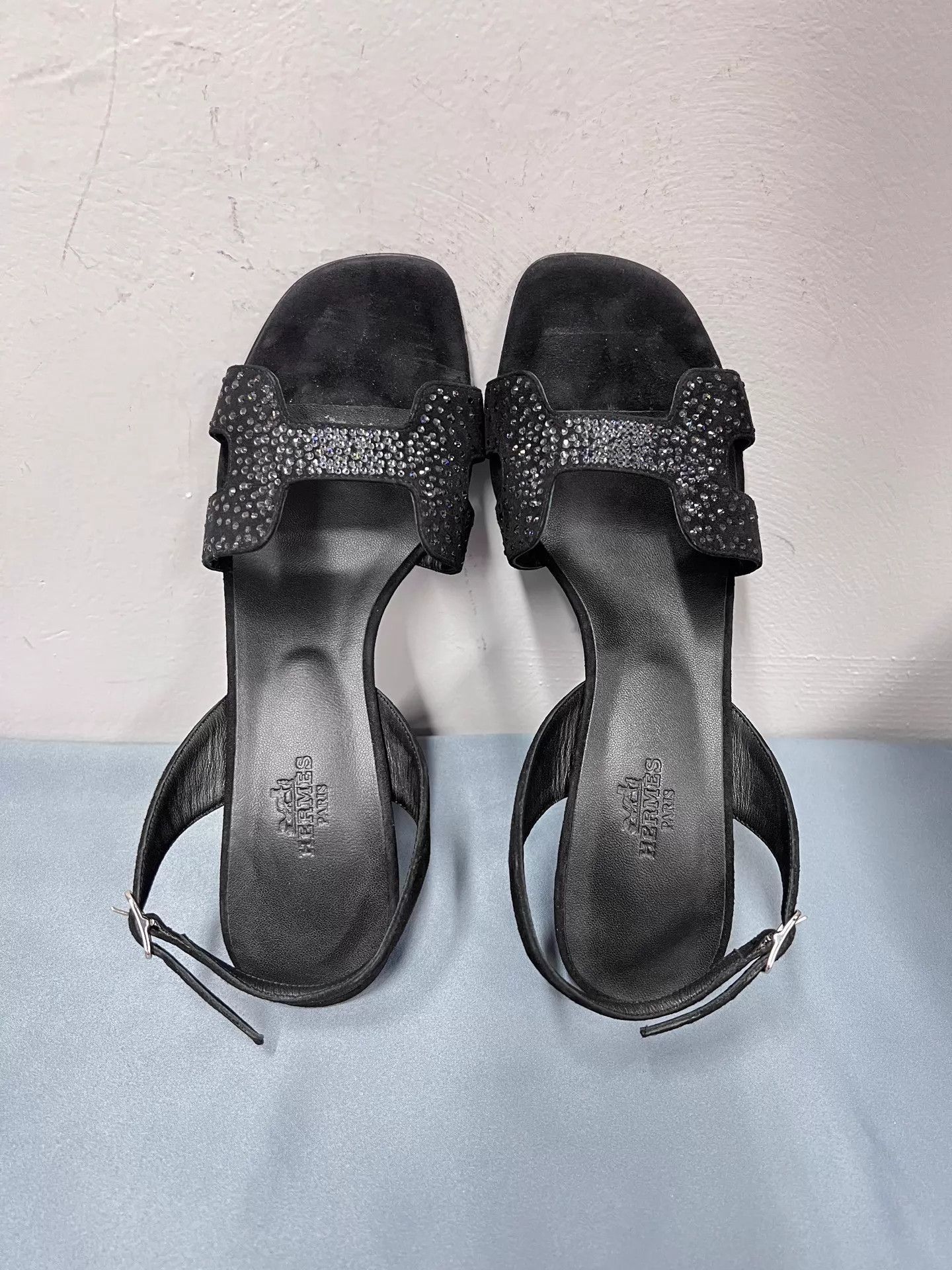 Hermes Hermes Joy Goatskin Crystal Palladium Strappy Sandal 37 New Size US 6.5 / IT 36.5 - 4 Thumbnail
